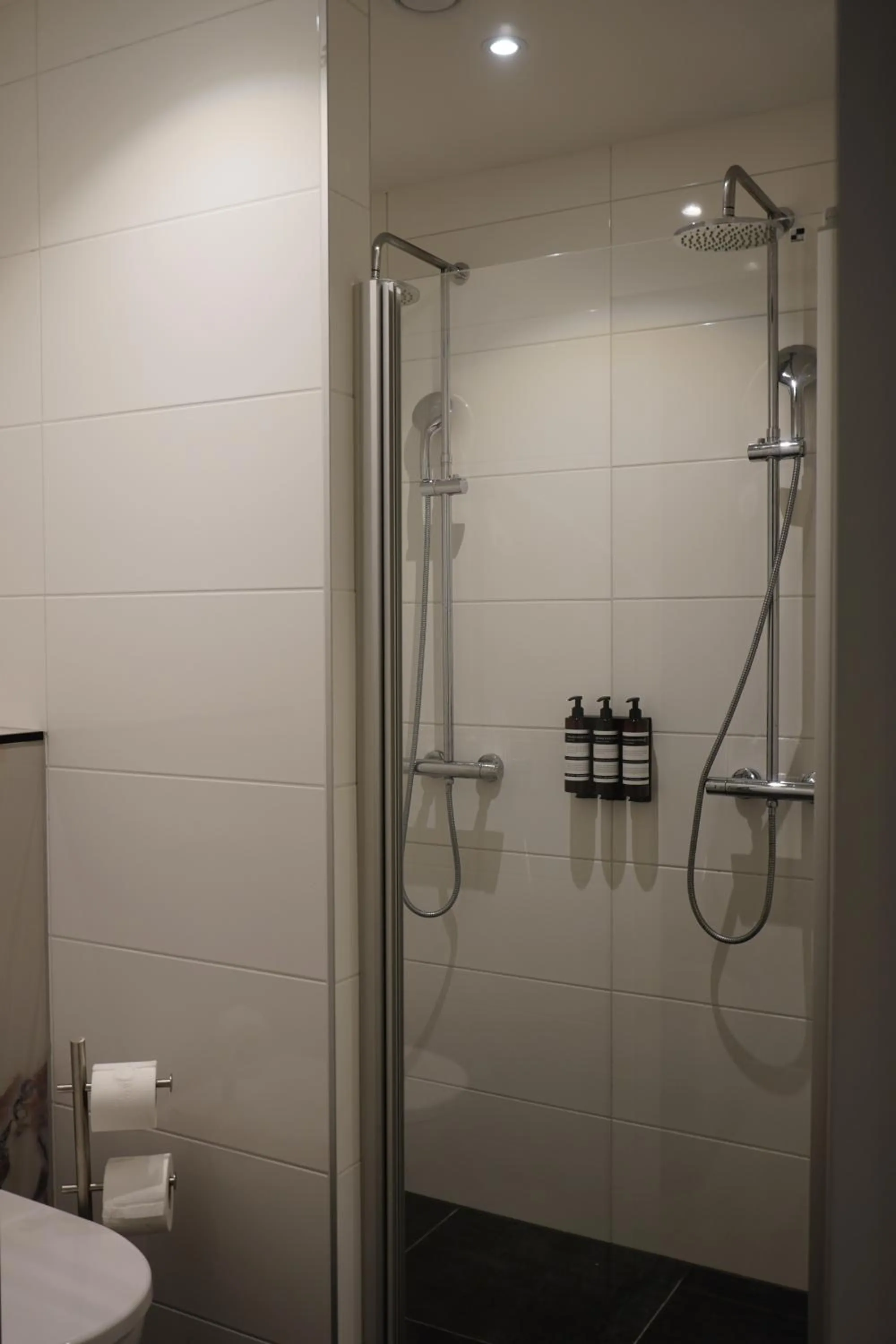Shower in Hotel Twenty-Three Amsterdam Airport