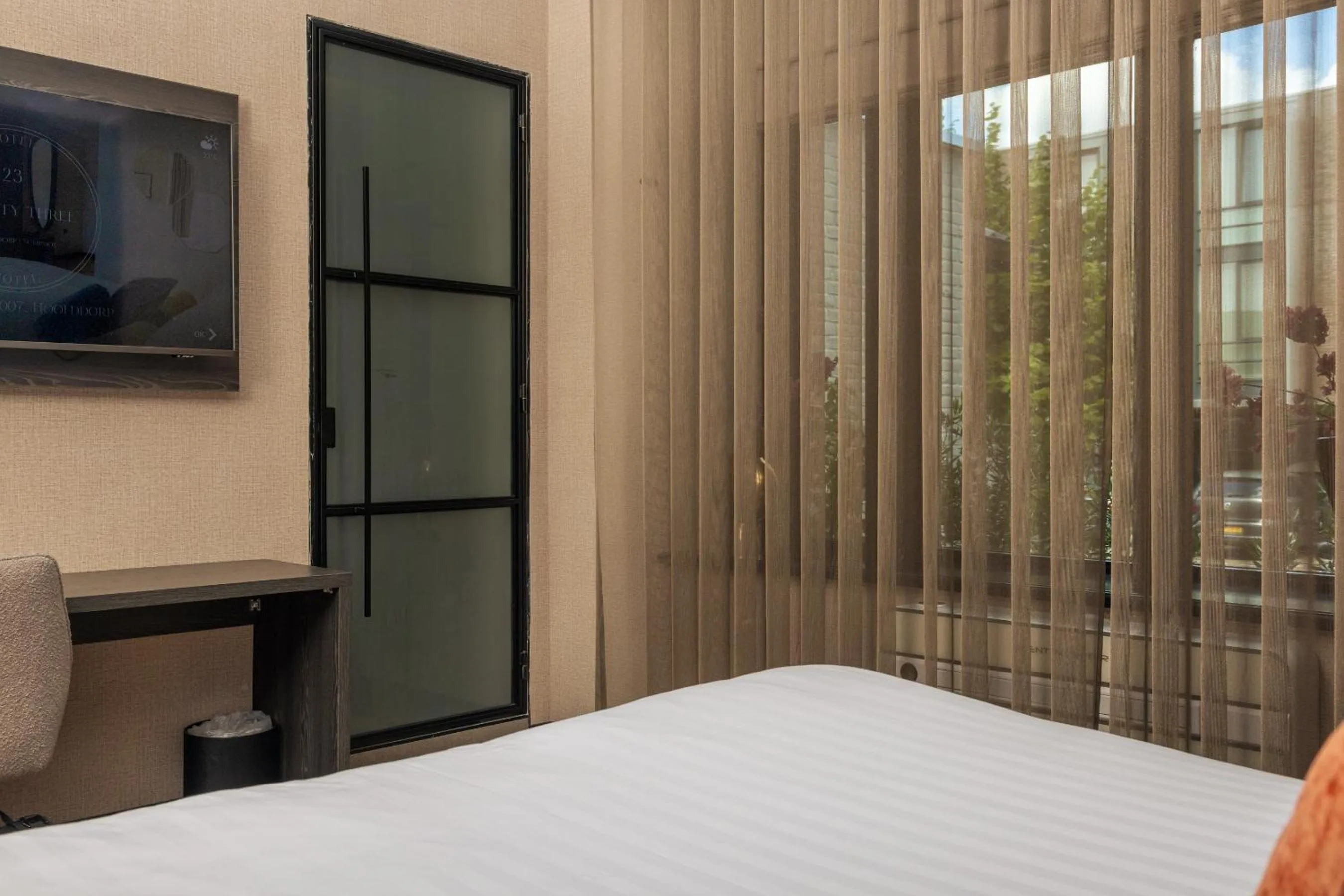 Bed in Hotel Twenty-Three Amsterdam Airport