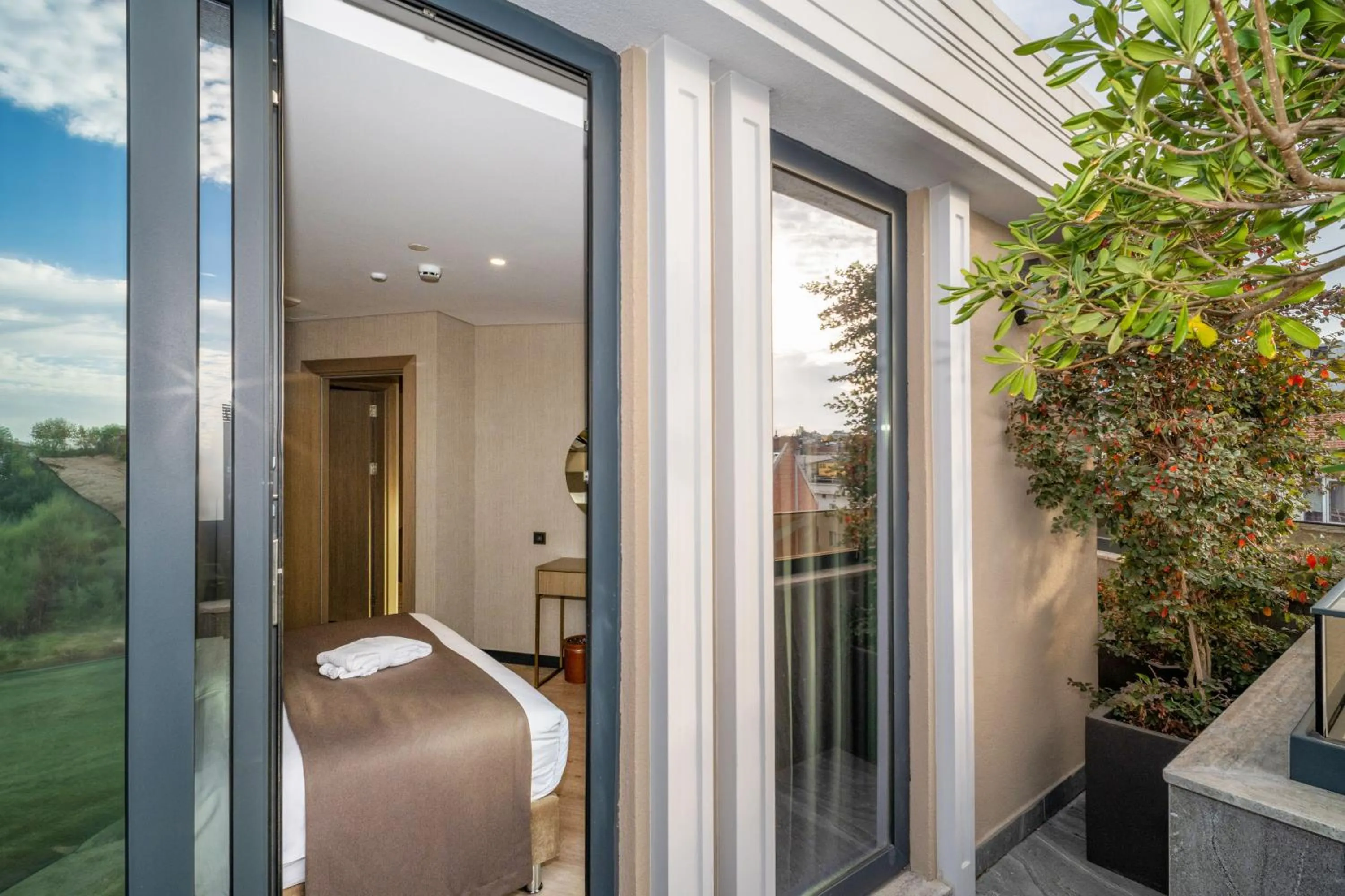 Rayelin Hotel Old Town