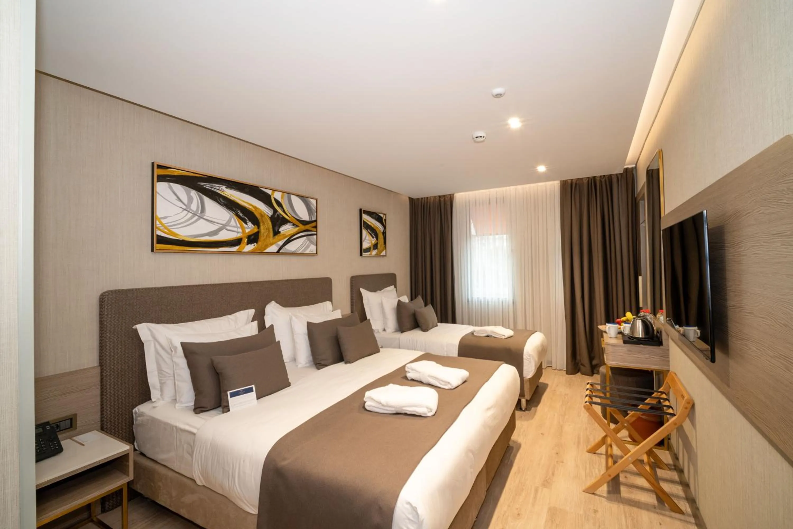 Bed in Rayelin Hotel Old Town