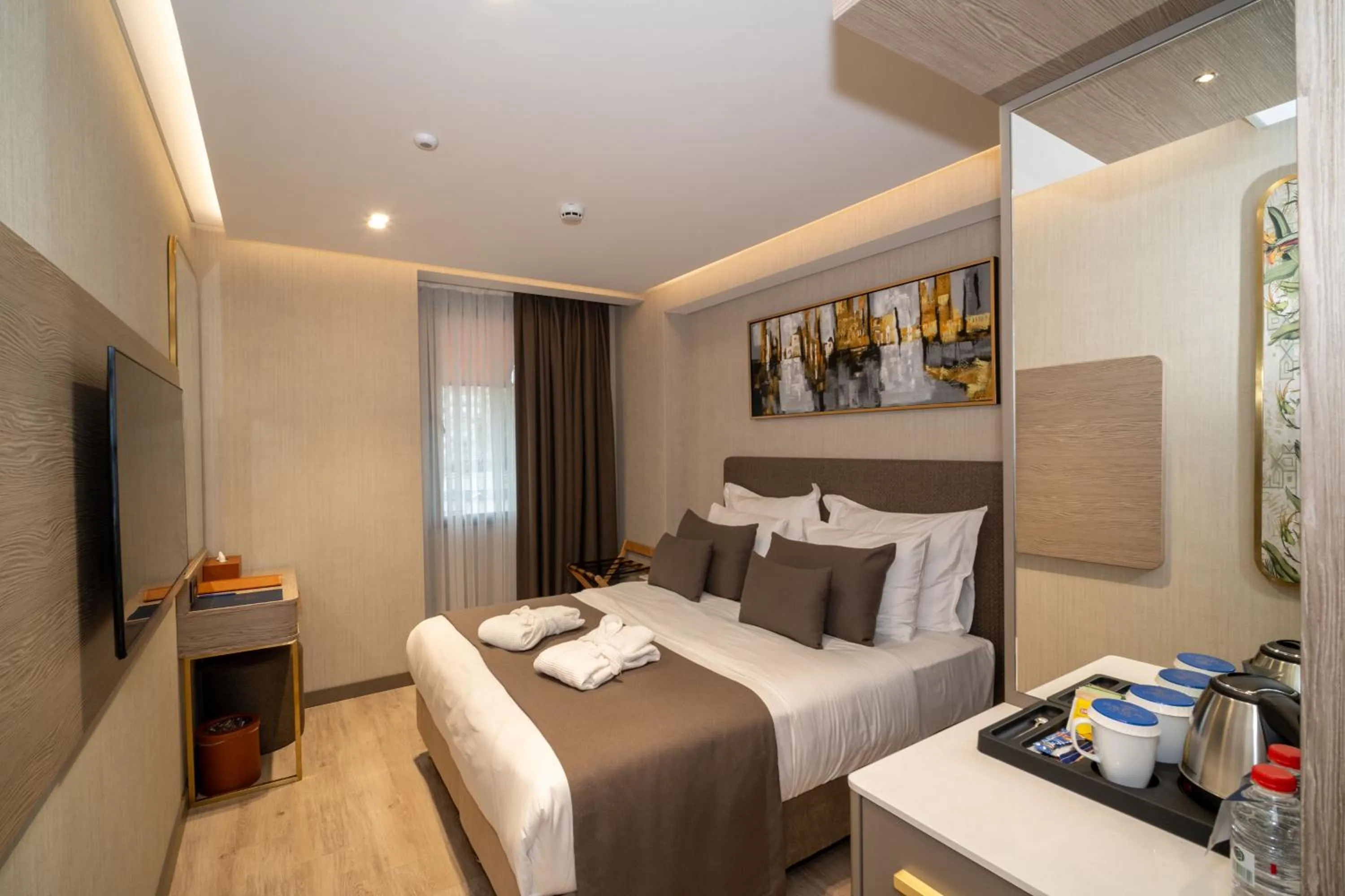 Bed in Rayelin Hotel Old Town