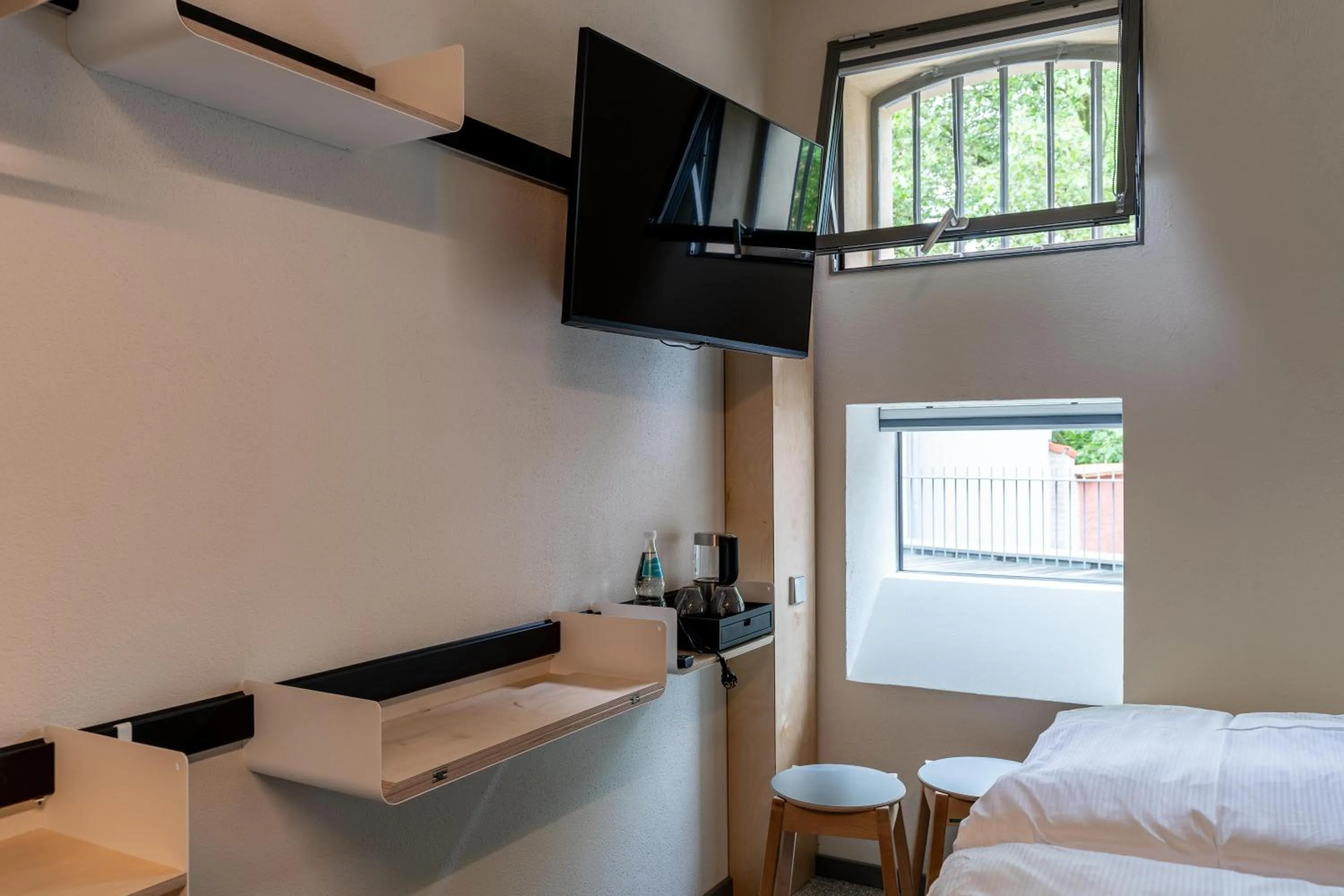 TV and multimedia, Bed in Das Kittchen