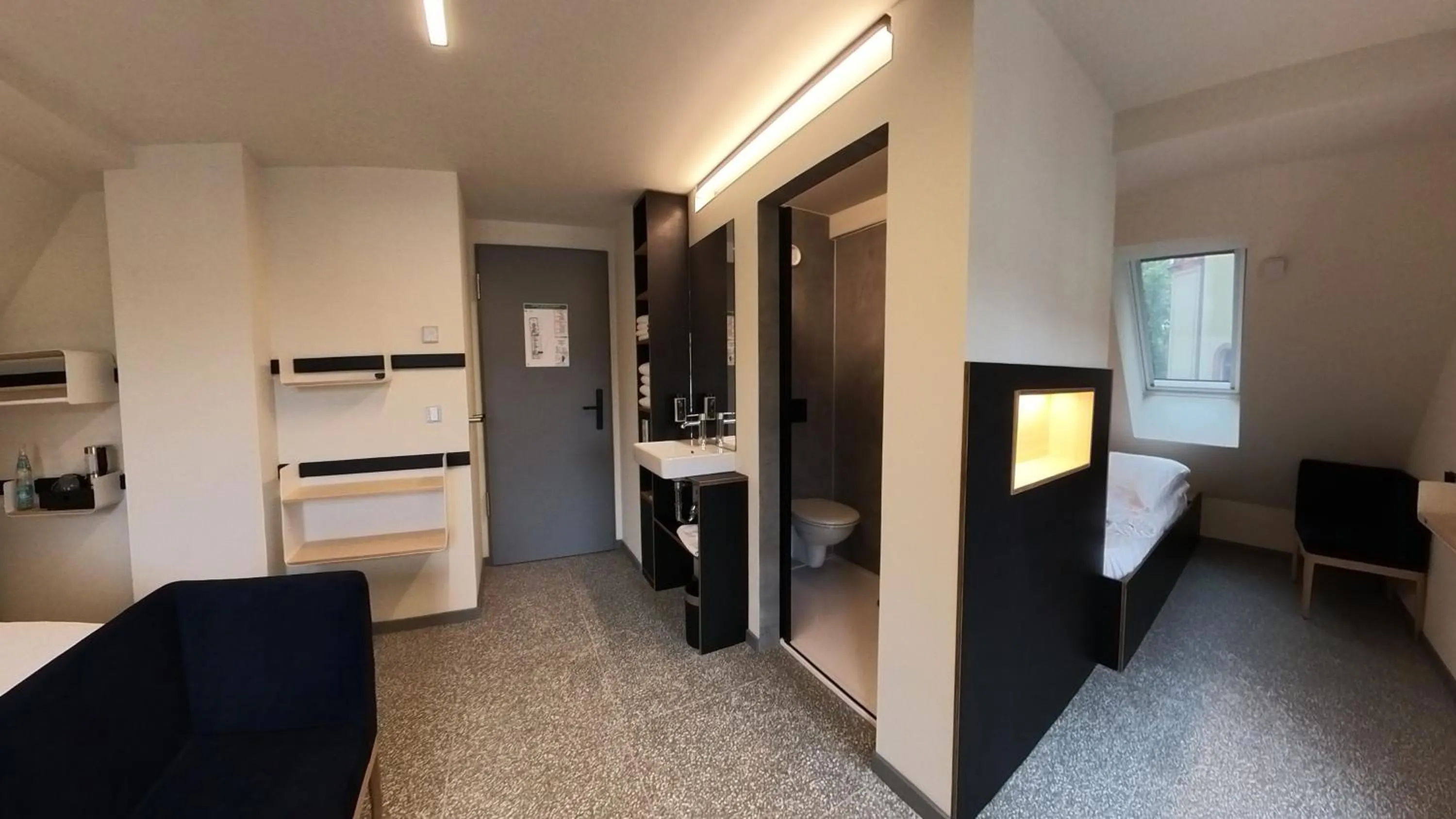 Photo of the whole room, Bed in Das Kittchen