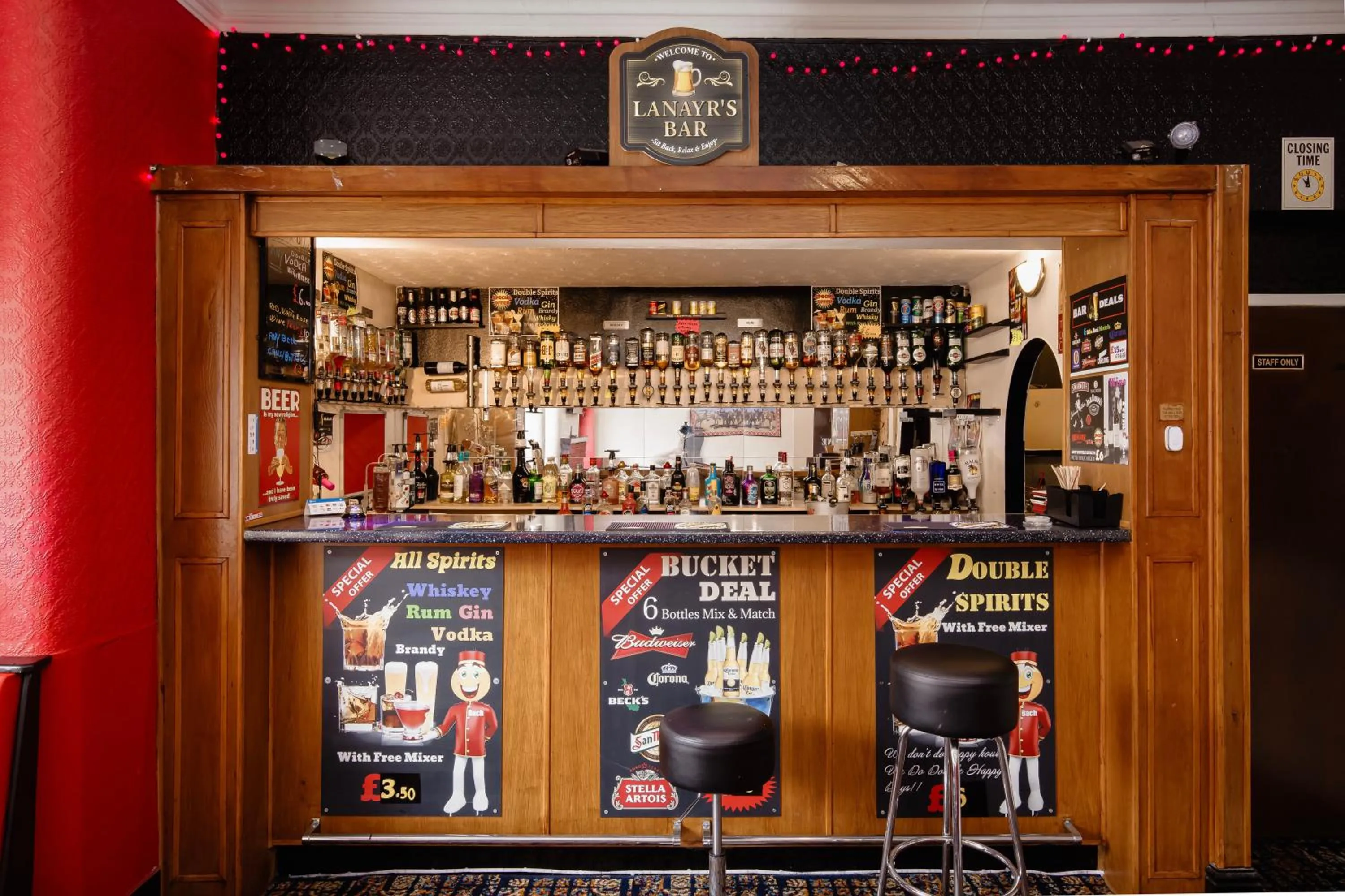 Lounge or bar in Lanayr Hotel