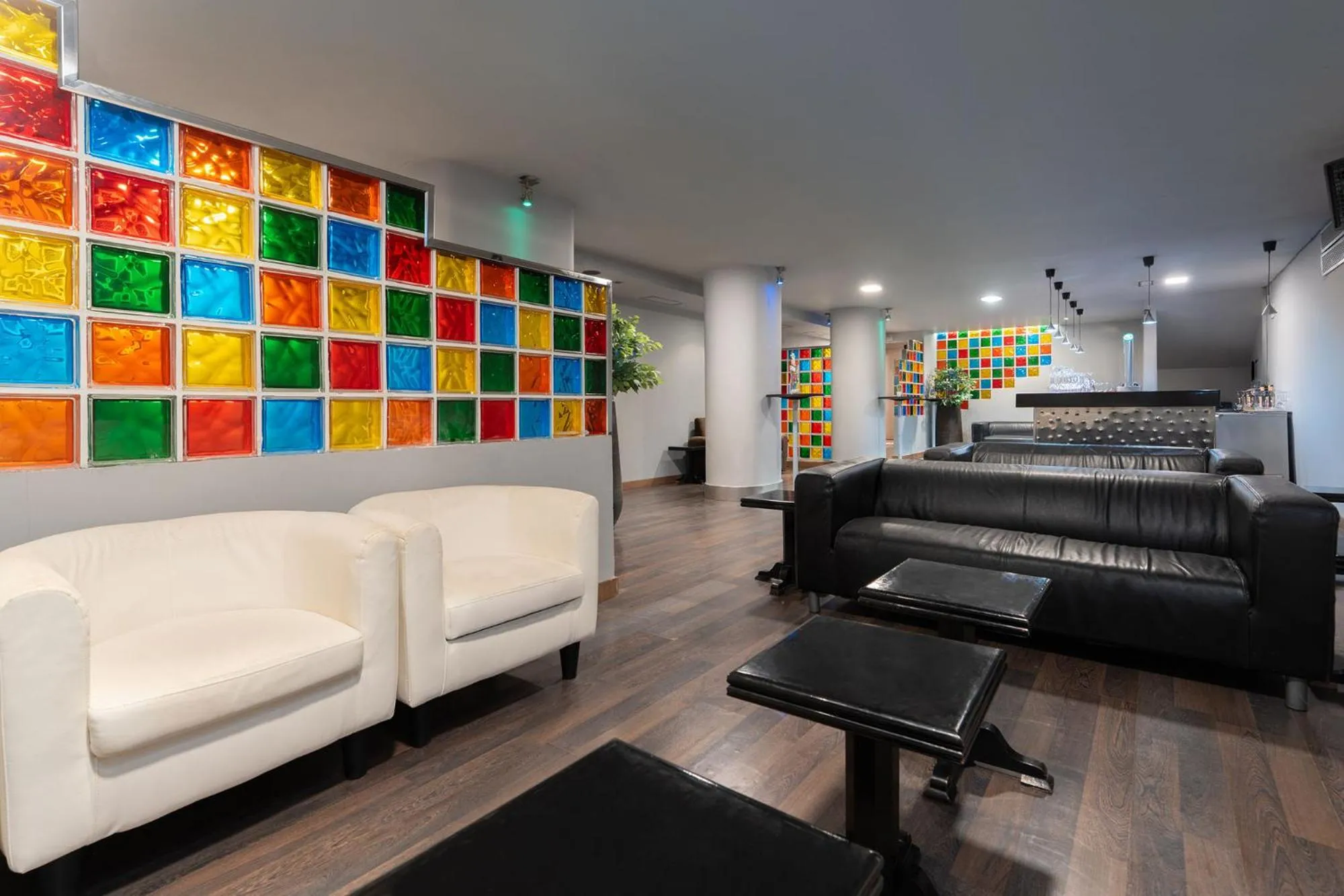 Lounge or bar in Exe Las Palmas