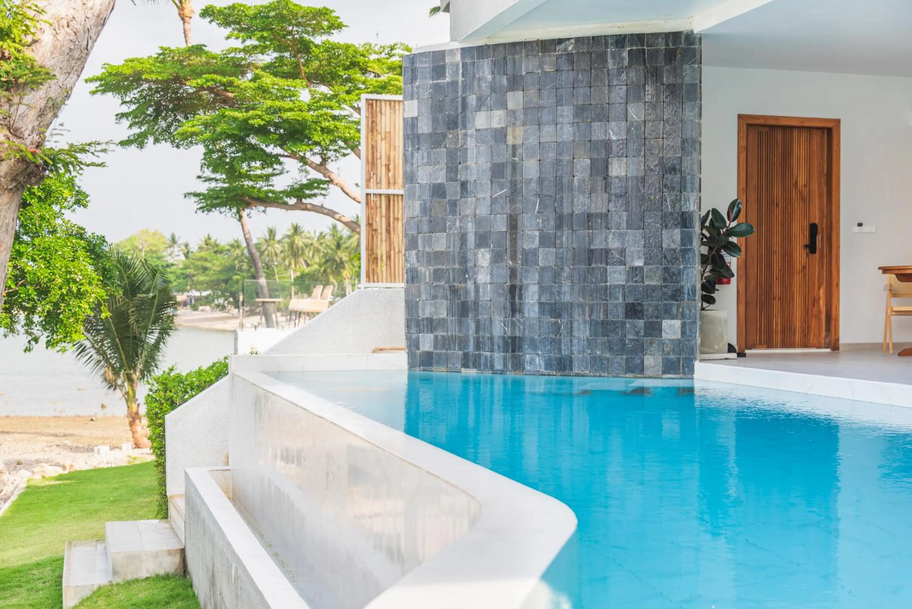 Swimming pool in Replay Pool Villa