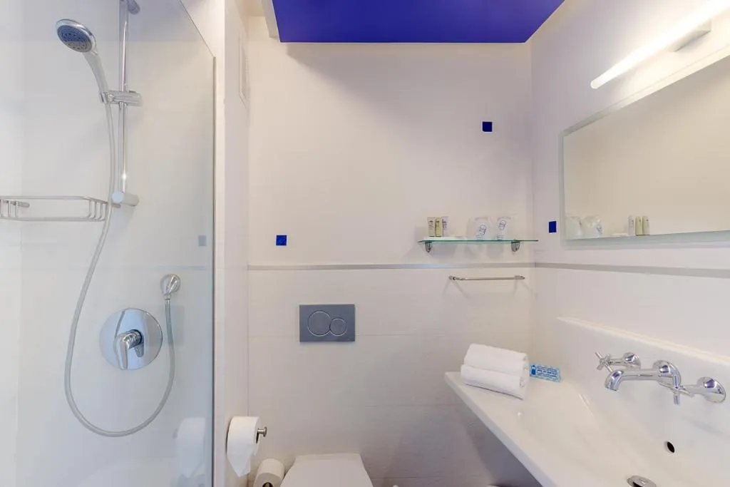 Bathroom in Hotel Meridional