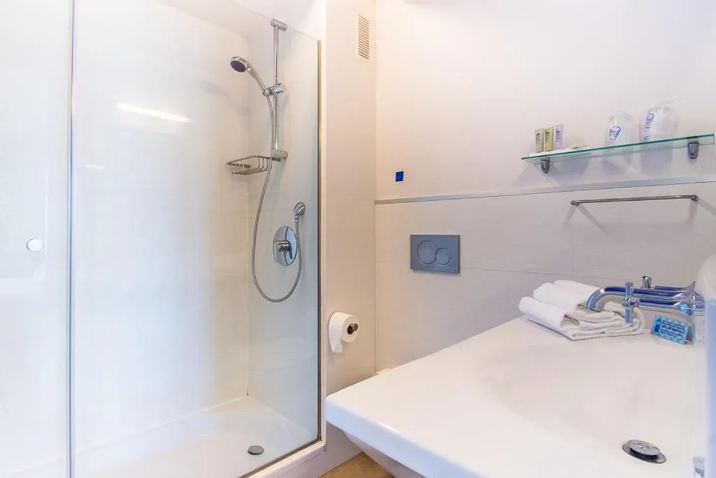 Bathroom in Hotel Meridional