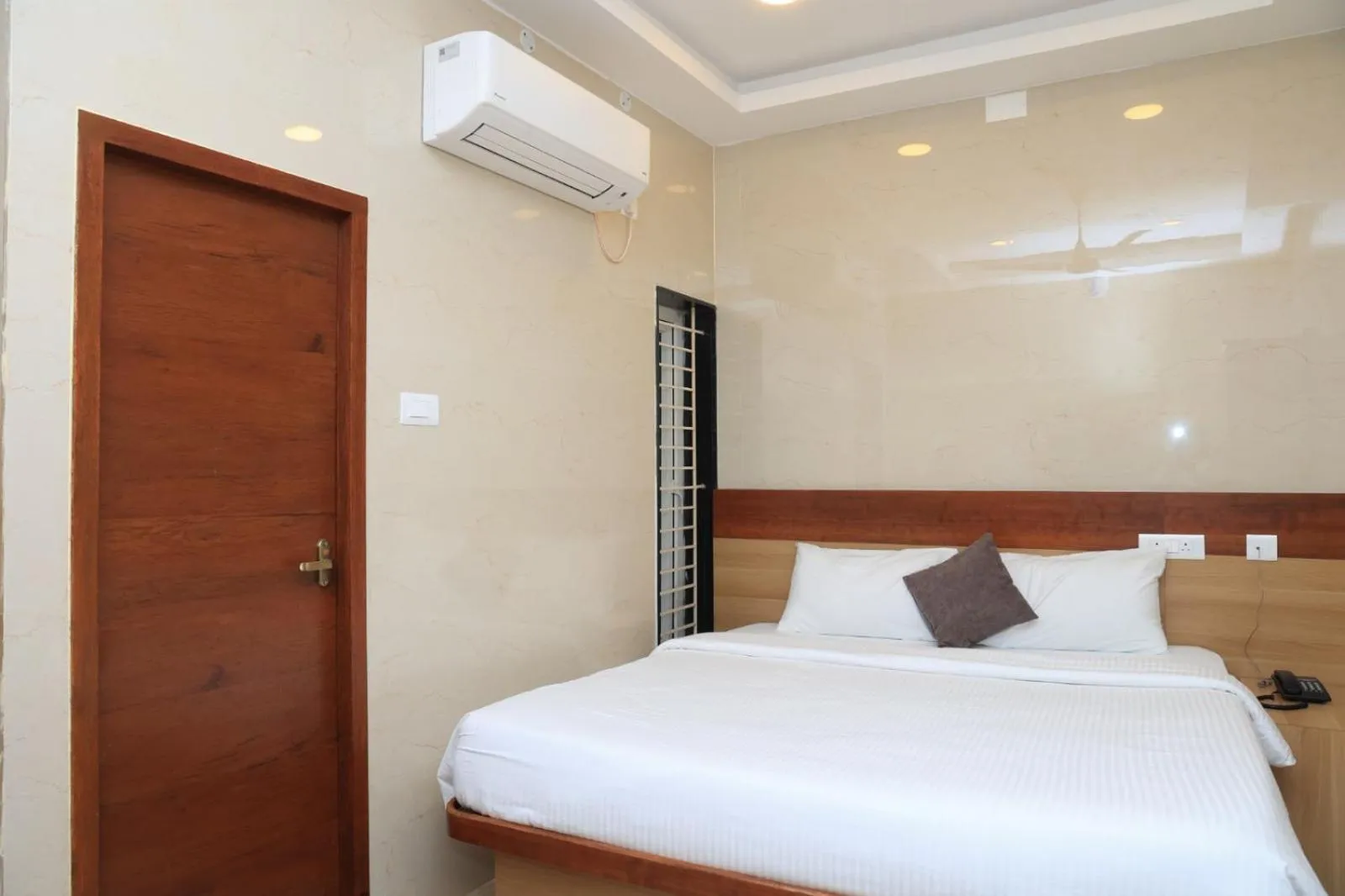 Bed in TCS Residency