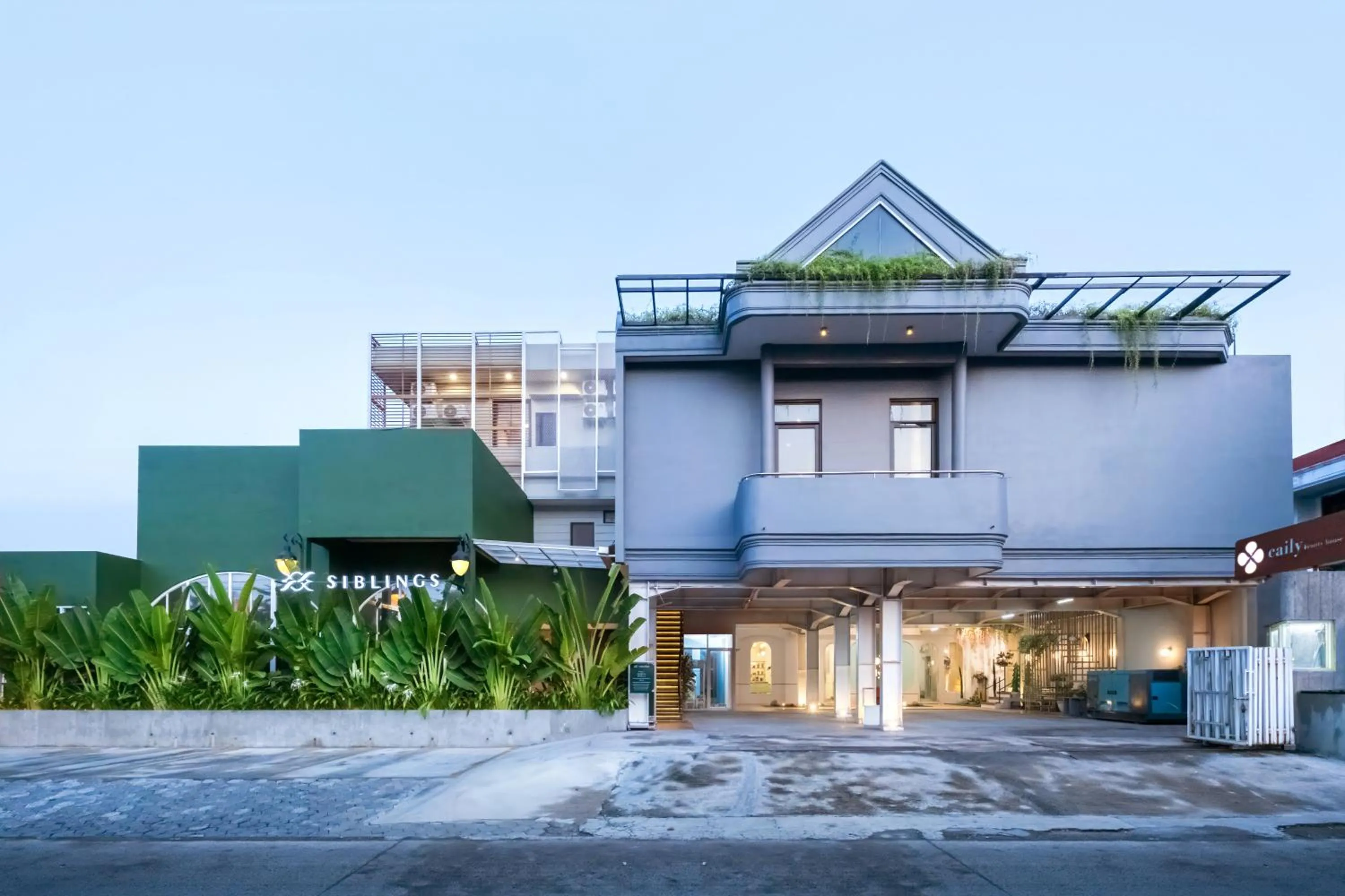 Property building in Omni Rooms by Sinergi