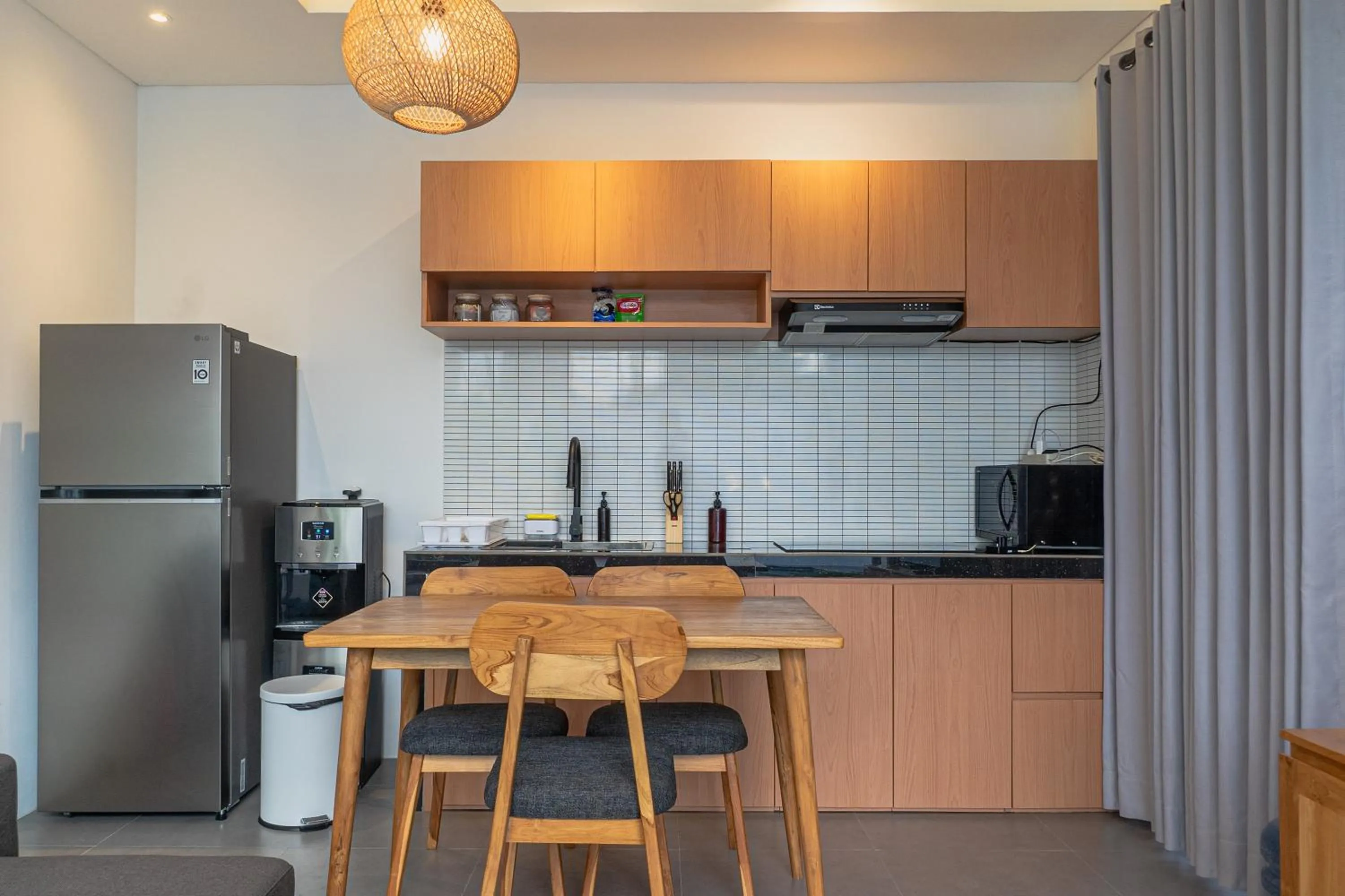 Kitchen or kitchenette in Cypress Villa