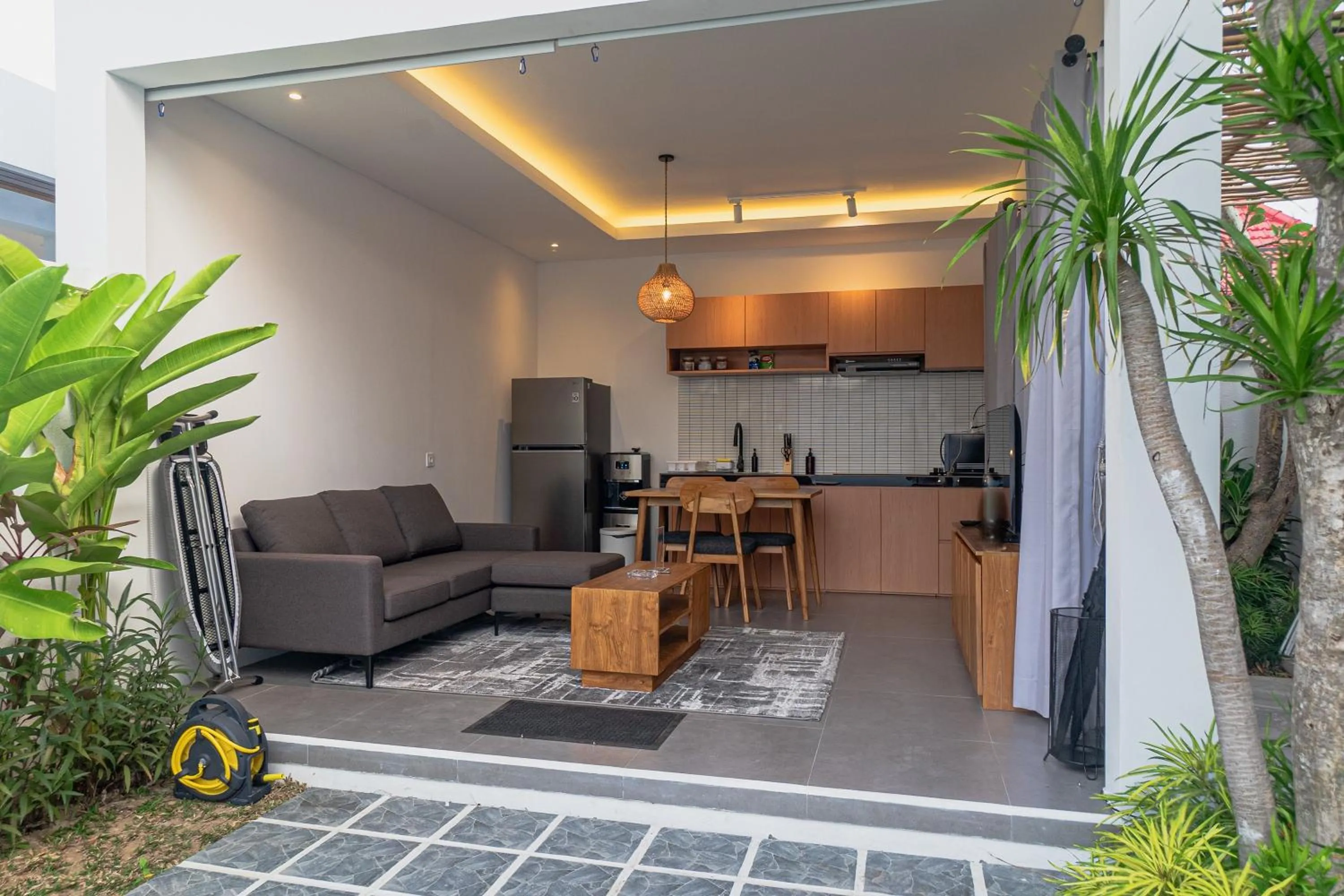 Kitchen or kitchenette in Cypress Villa