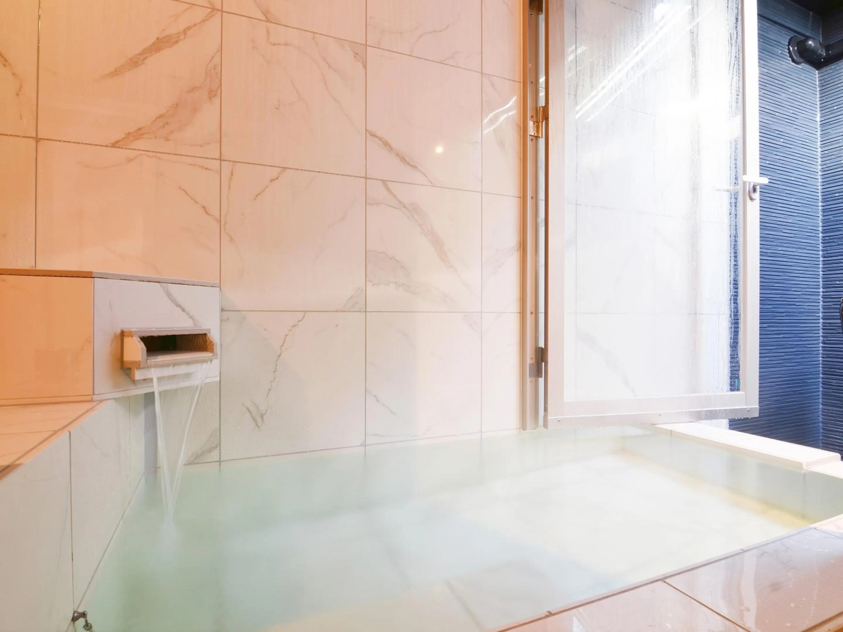 Hot Spring Bath in Totonoinoyado Shuntouan