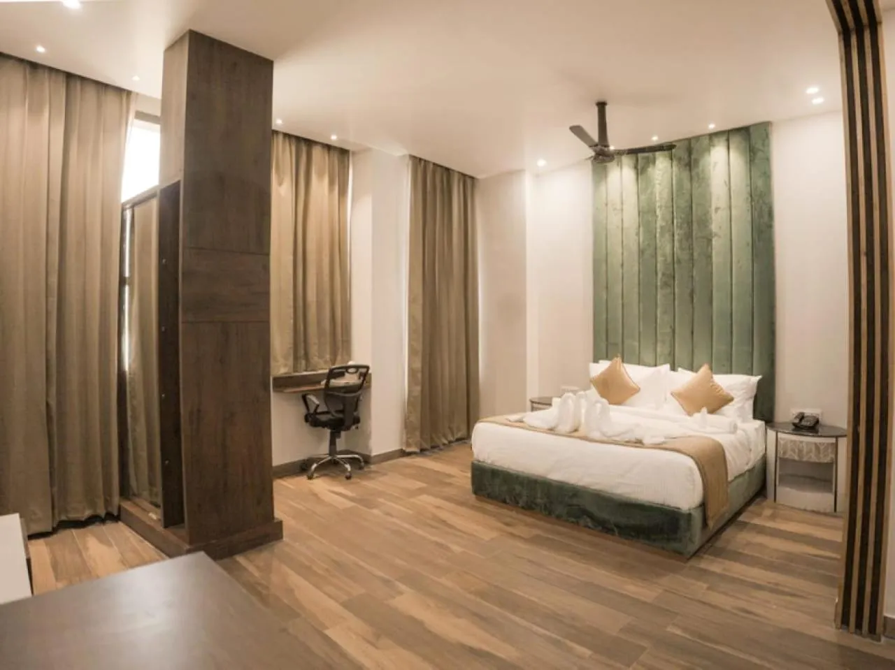 Bedroom, Bed in The Signet Royale Bathinda PB