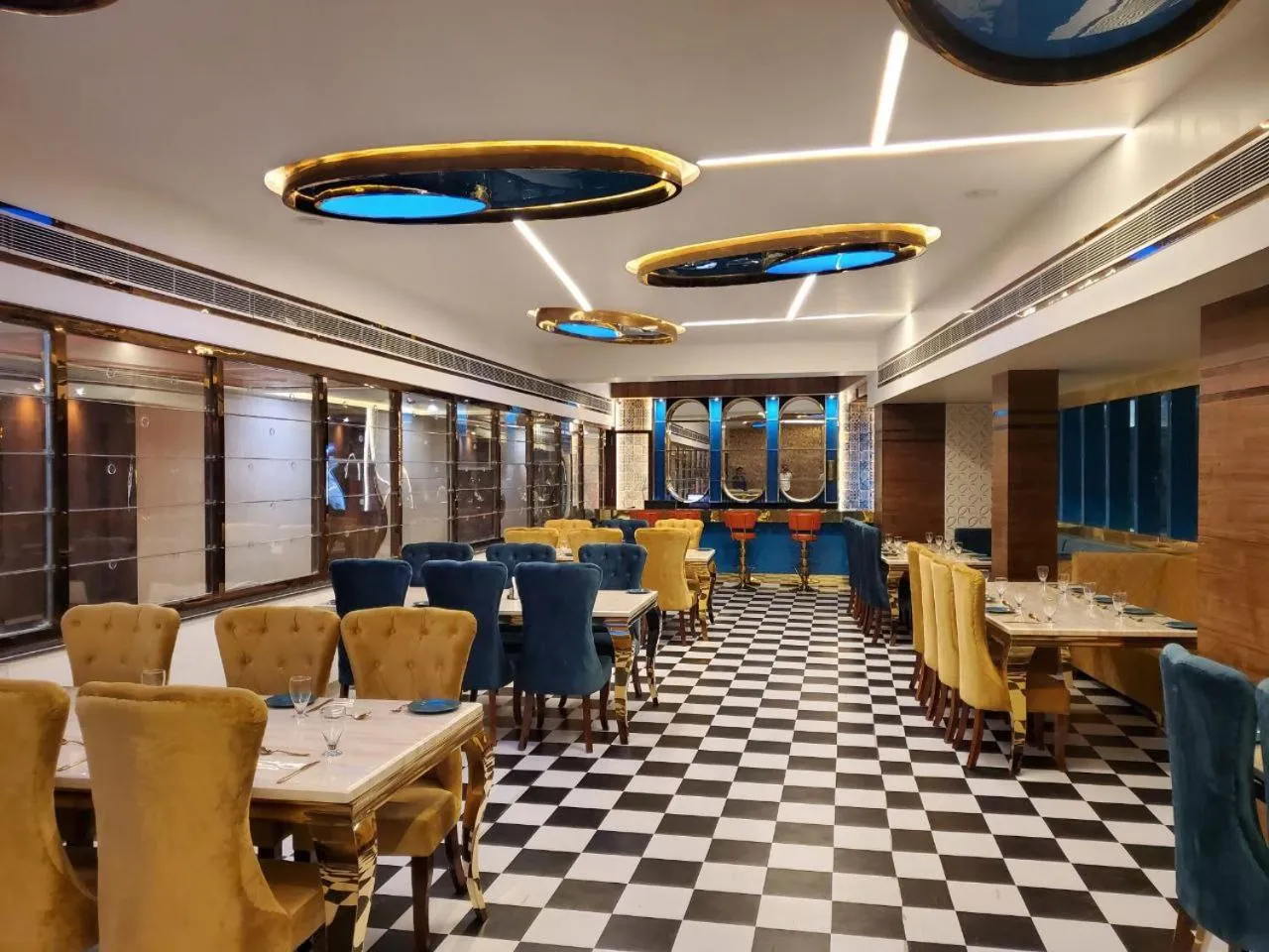 Restaurant/places to eat in The Signet Royale Bathinda PB