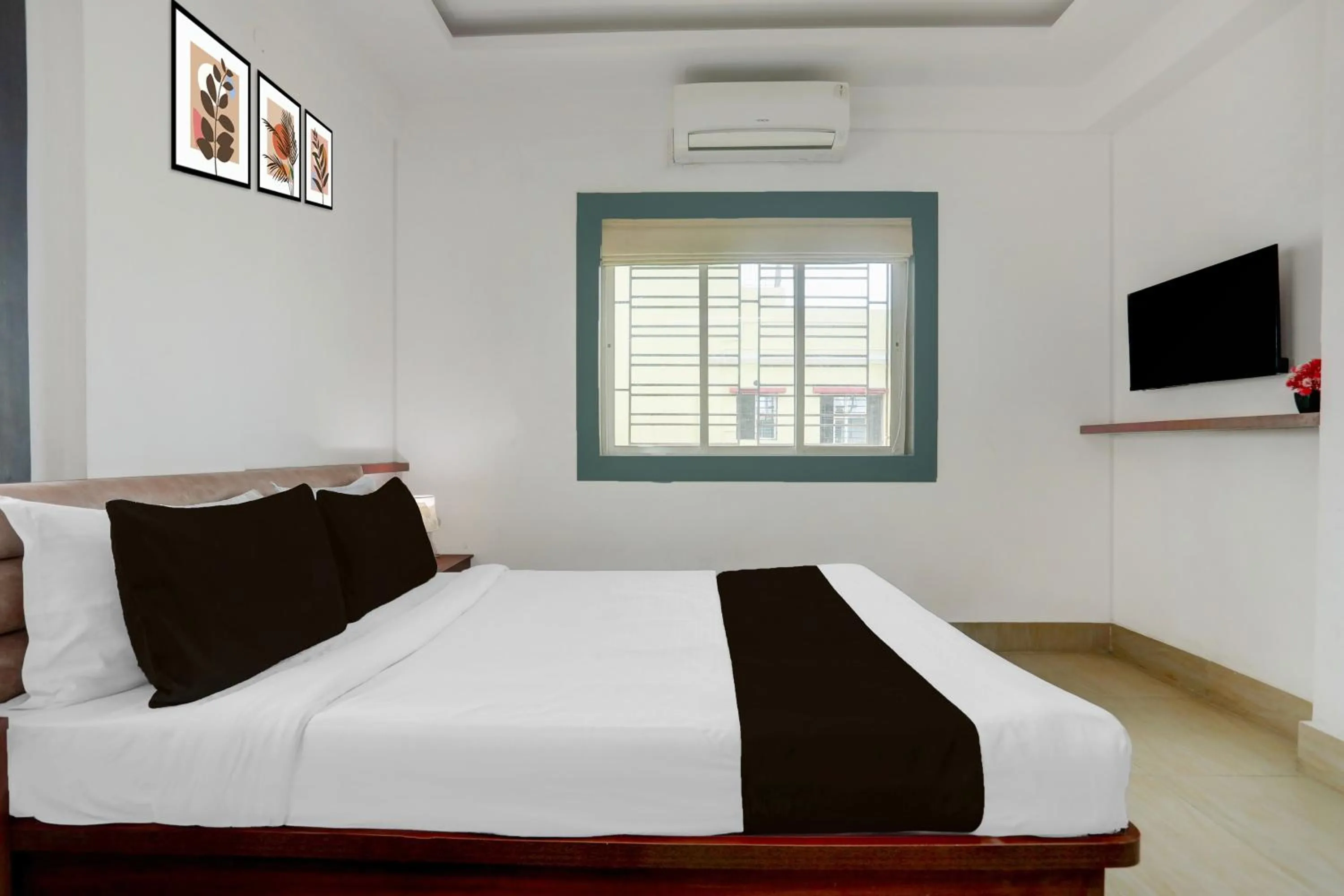 Bedroom, Bed in Super Collection O Biswa Bangla Kolkata Formerly Dream Palace