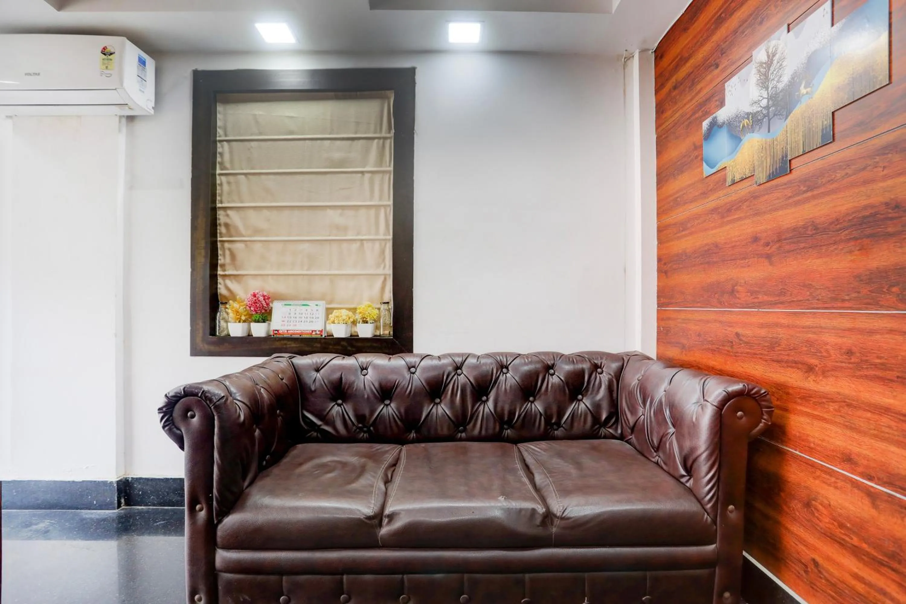 Lobby or reception in Super Collection O Biswa Bangla Kolkata Formerly Dream Palace