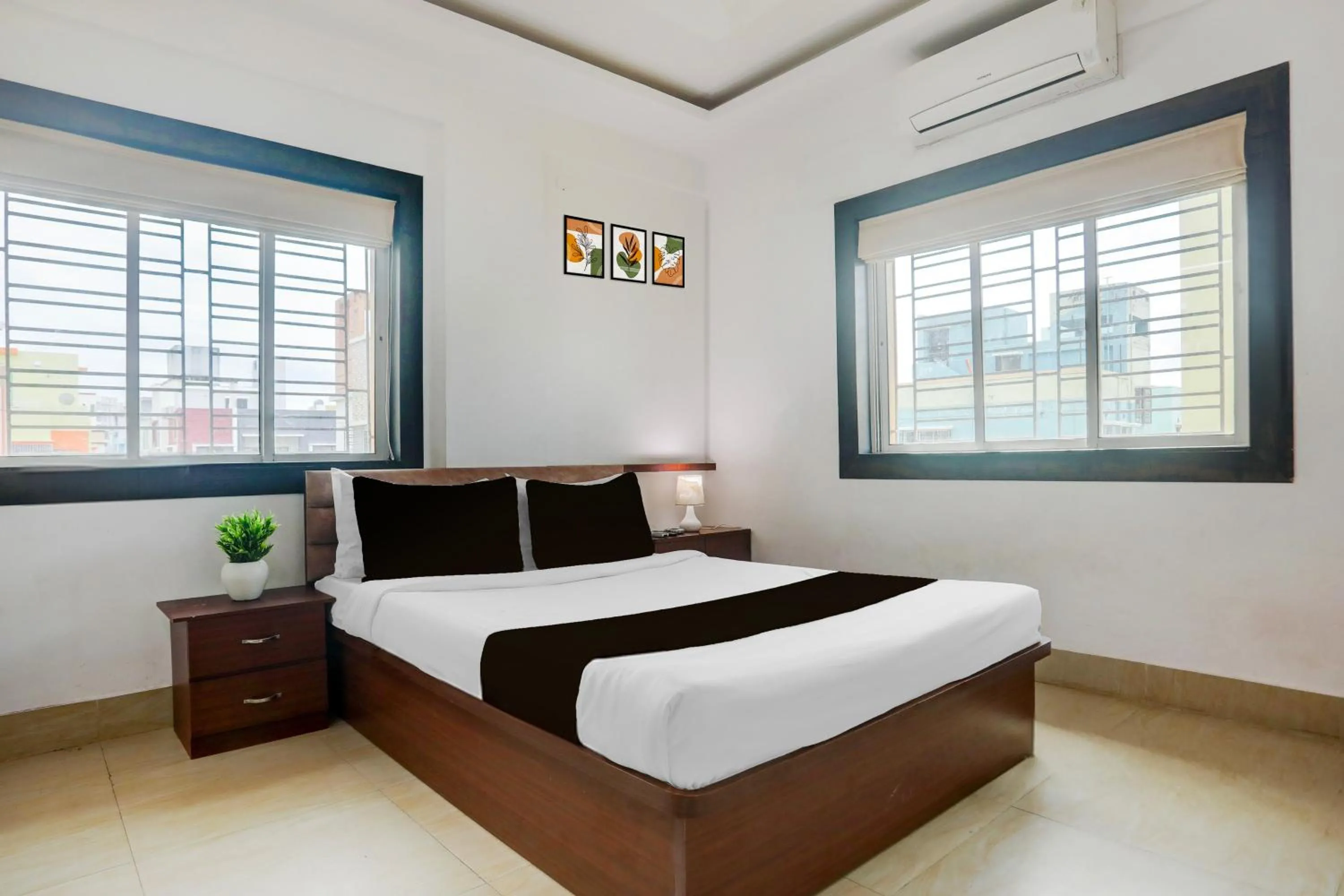 Bedroom, Bed in Super Collection O Biswa Bangla Kolkata Formerly Dream Palace