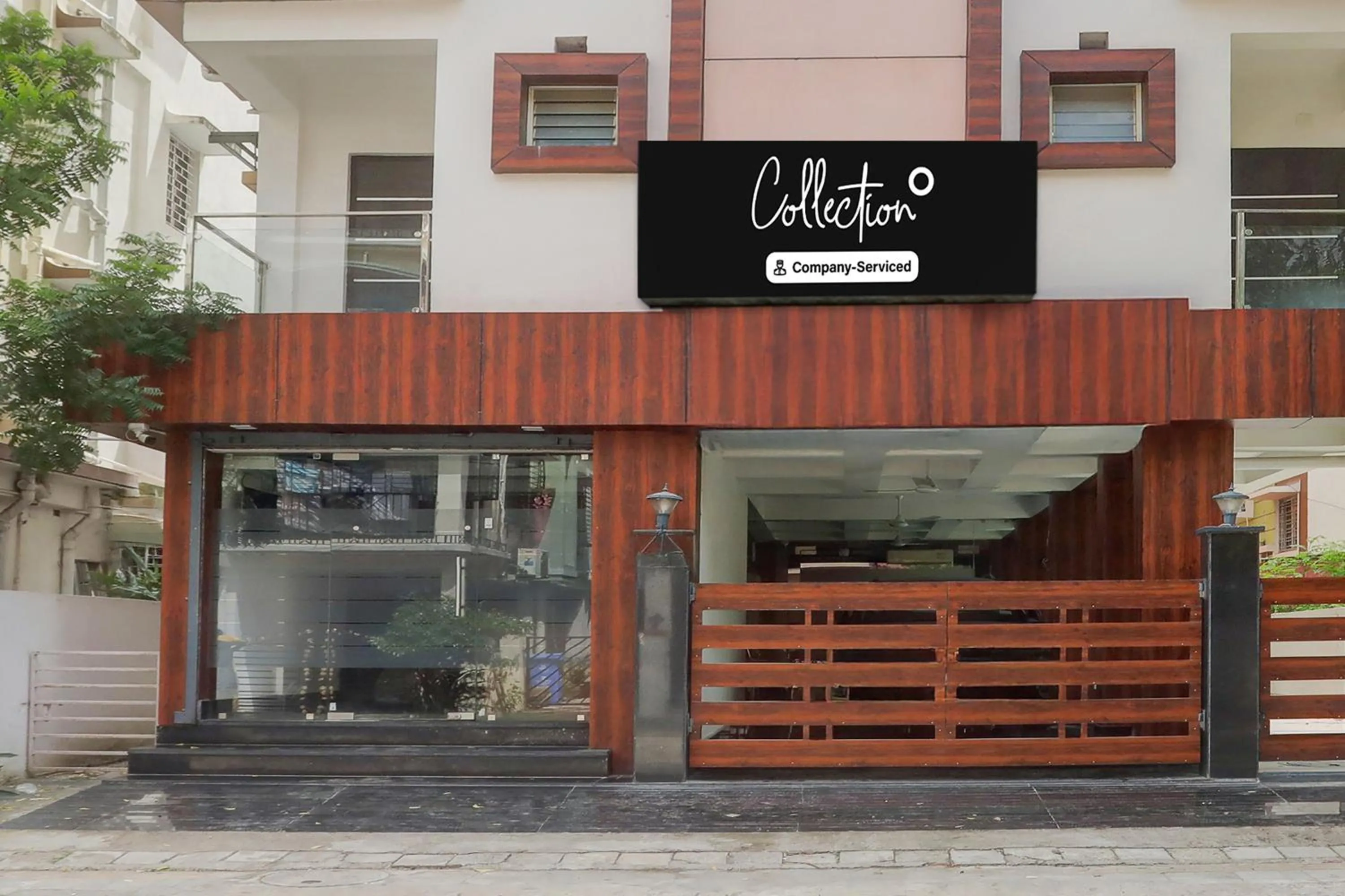 Facade/entrance in Super Collection O Biswa Bangla Kolkata Formerly Dream Palace