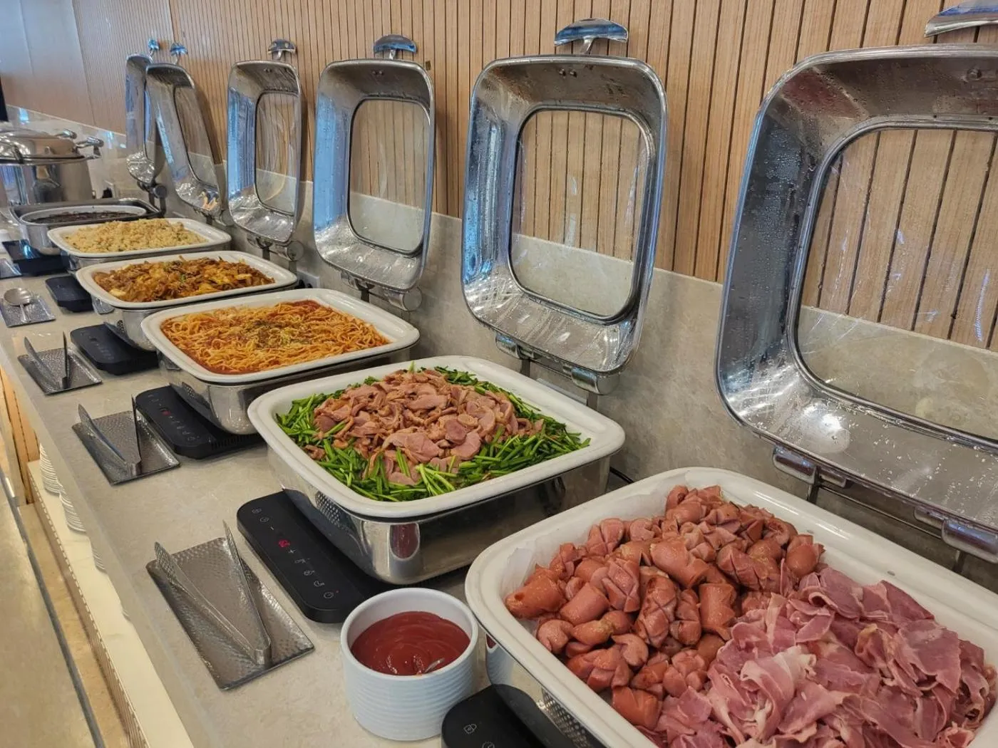 Restaurant/places to eat in SOTA SUITE Yangyang Granbay