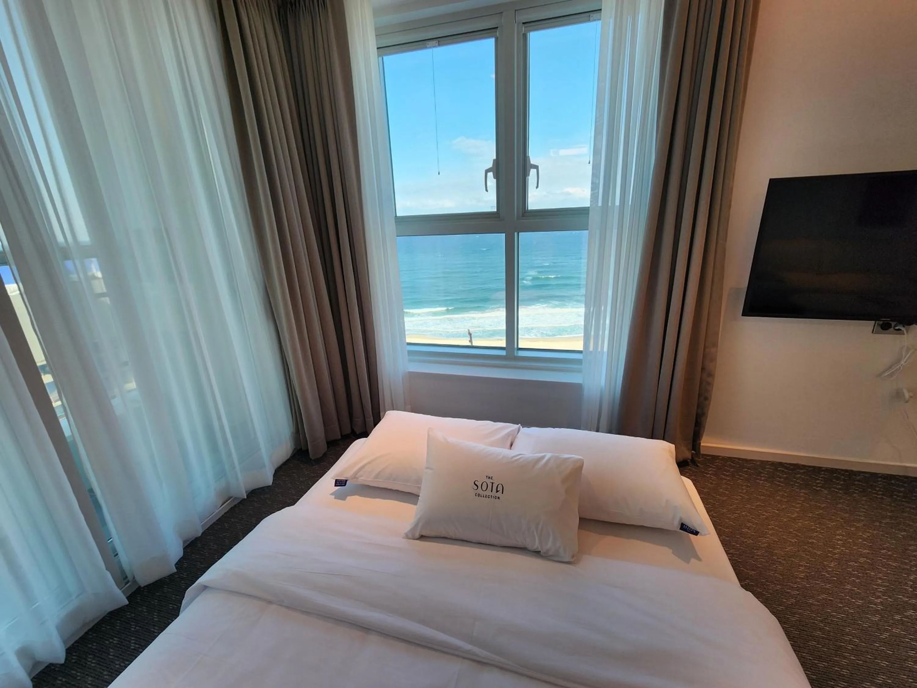 Bed in SOTA SUITE Yangyang Granbay