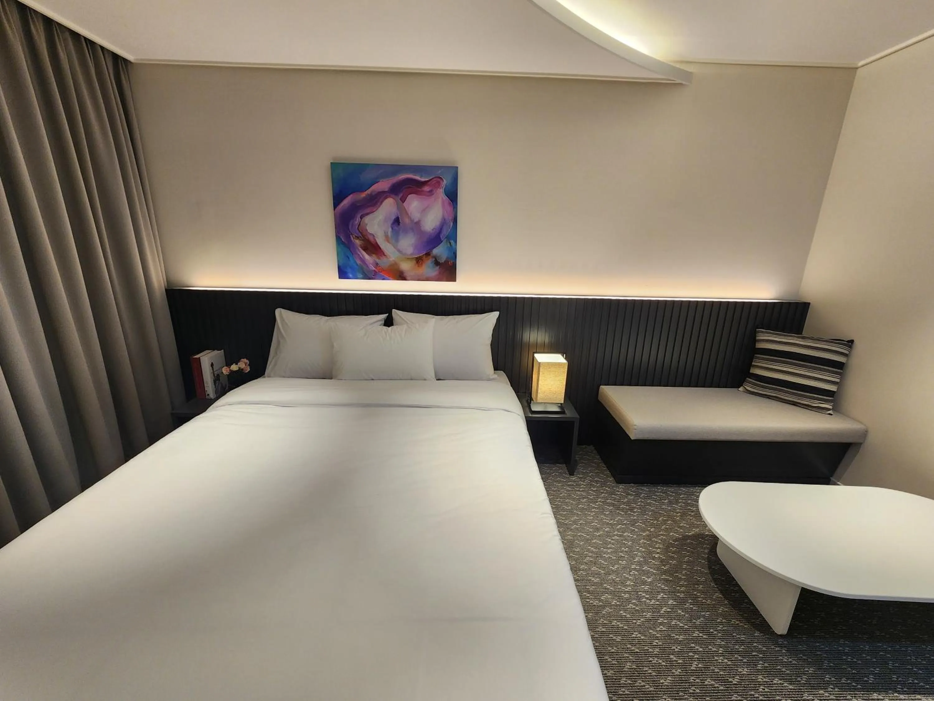 Bed in SOTA SUITE Yangyang Granbay