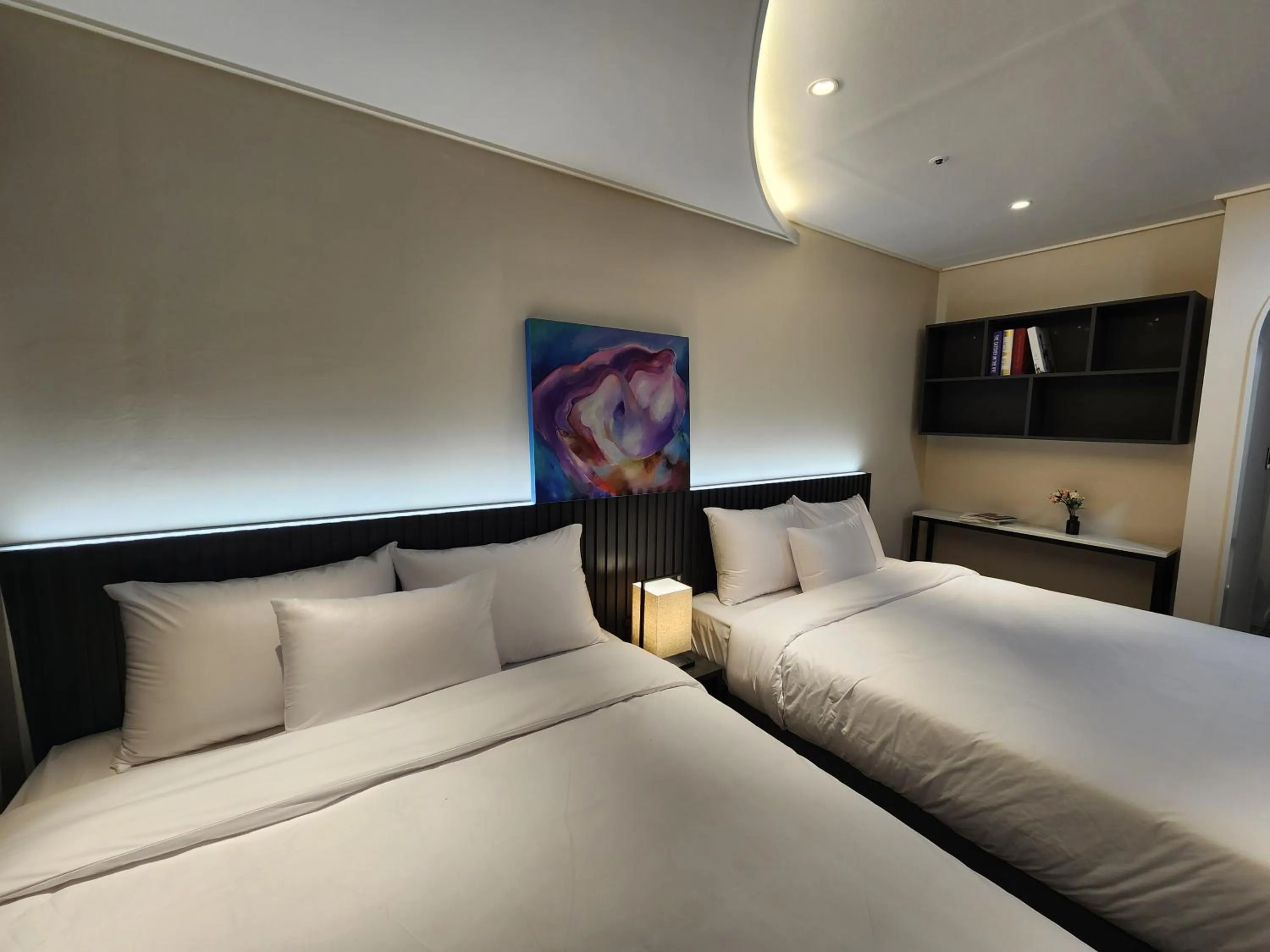 Bed in SOTA SUITE Yangyang Granbay