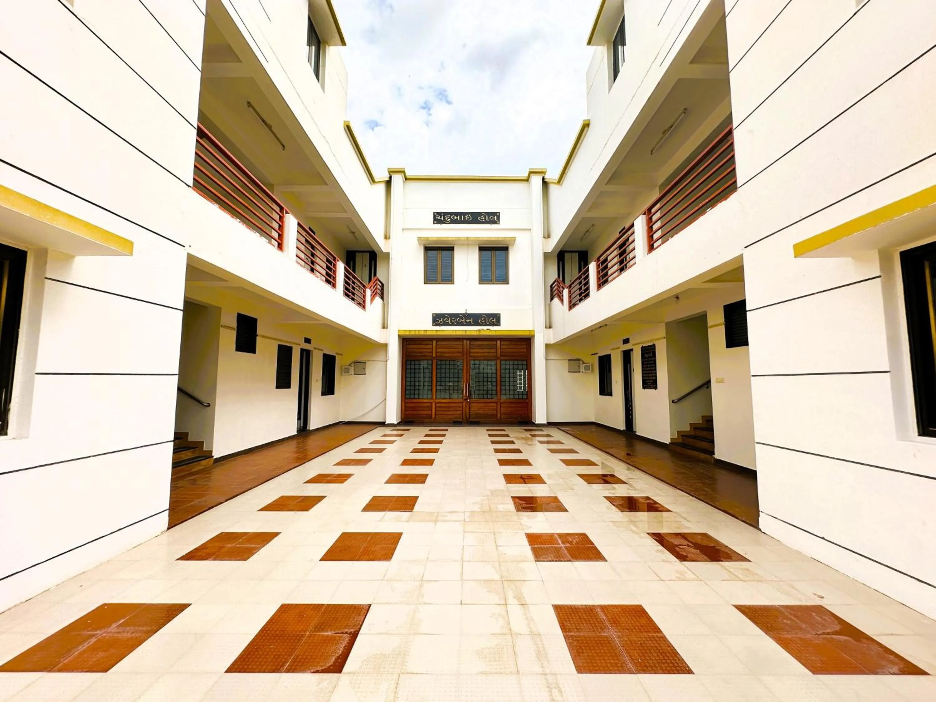 Property building in Ranjan Vadi