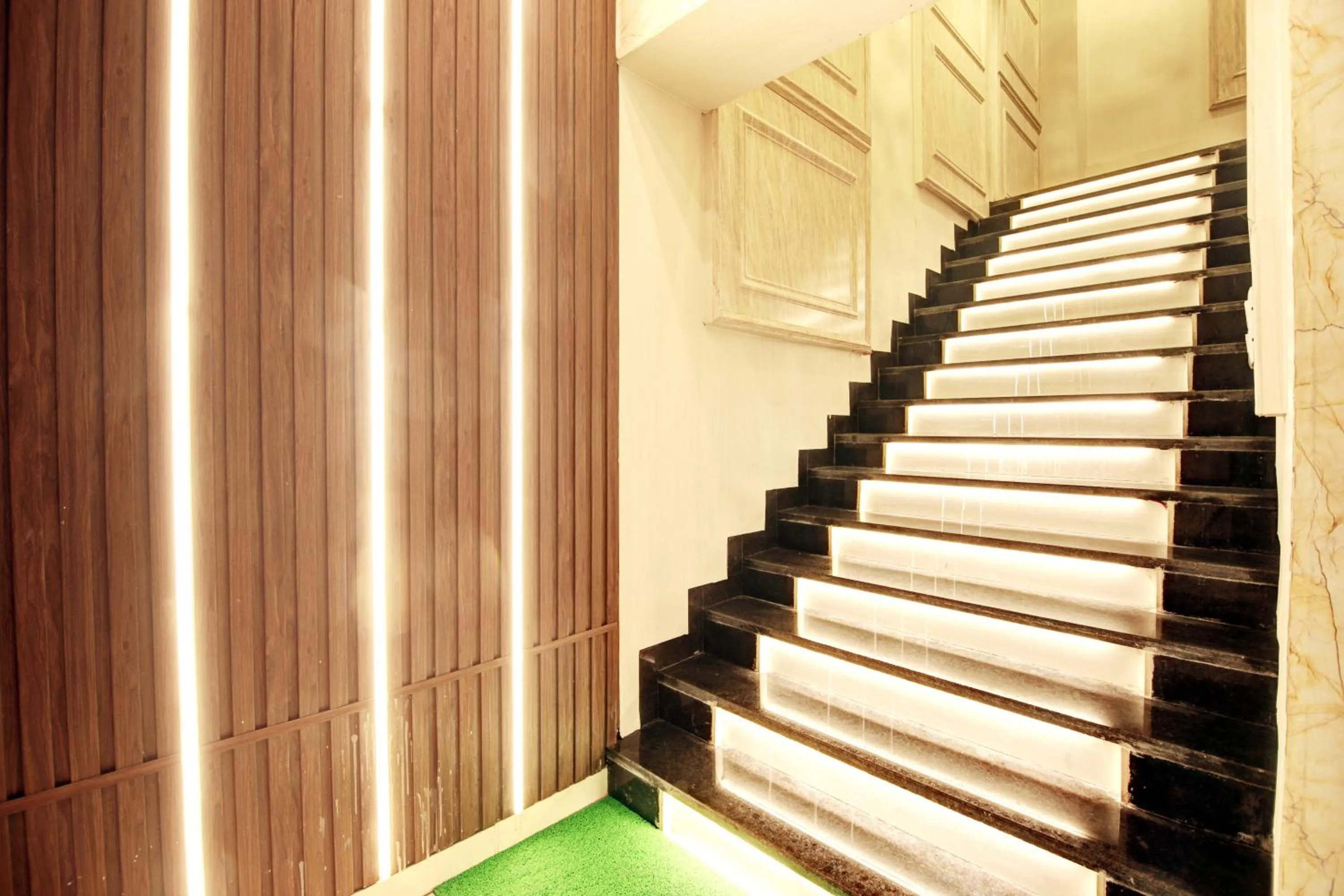 Facade/entrance in Marks Hotel & Banquet