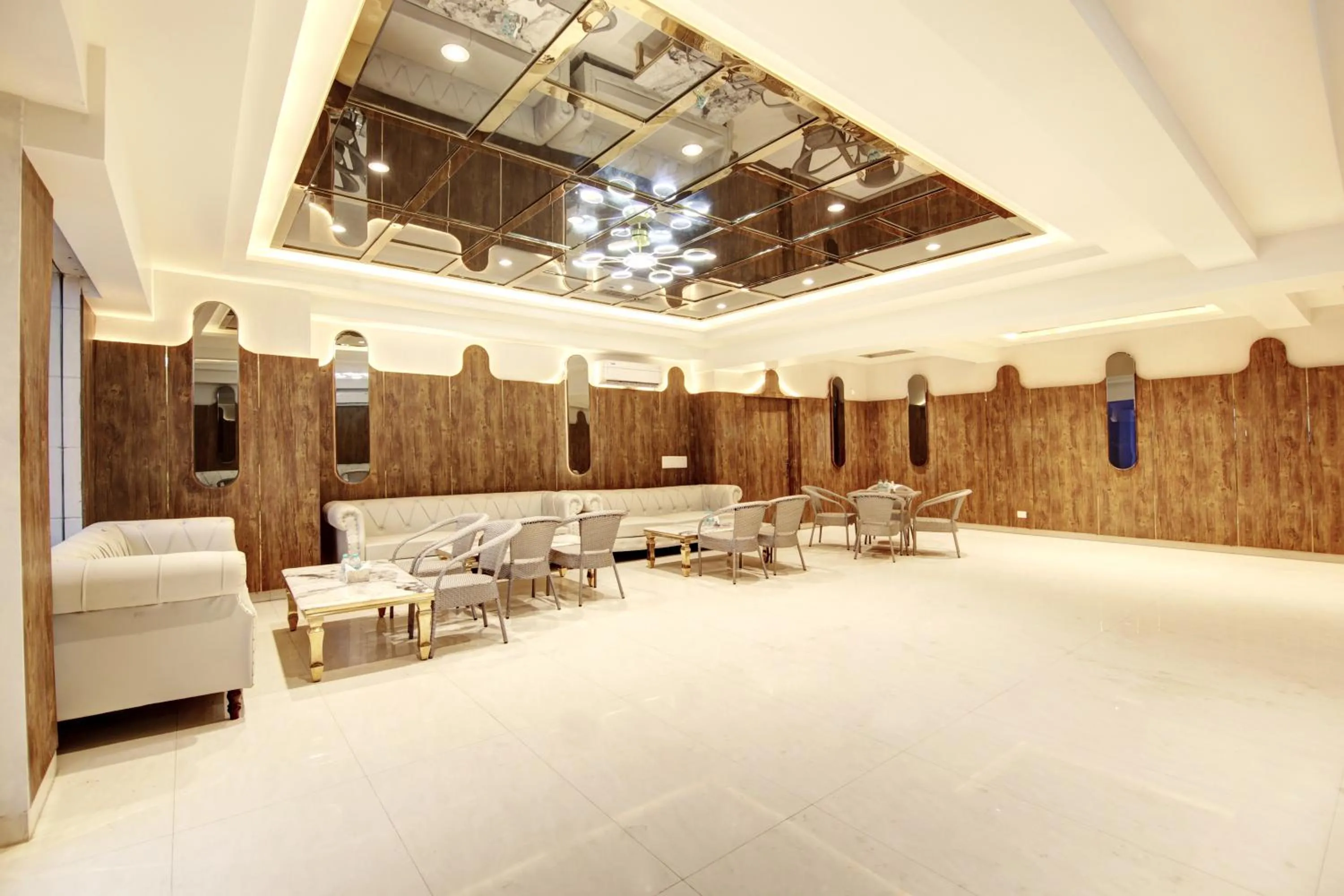 Banquet/Function facilities in Marks Hotel & Banquet