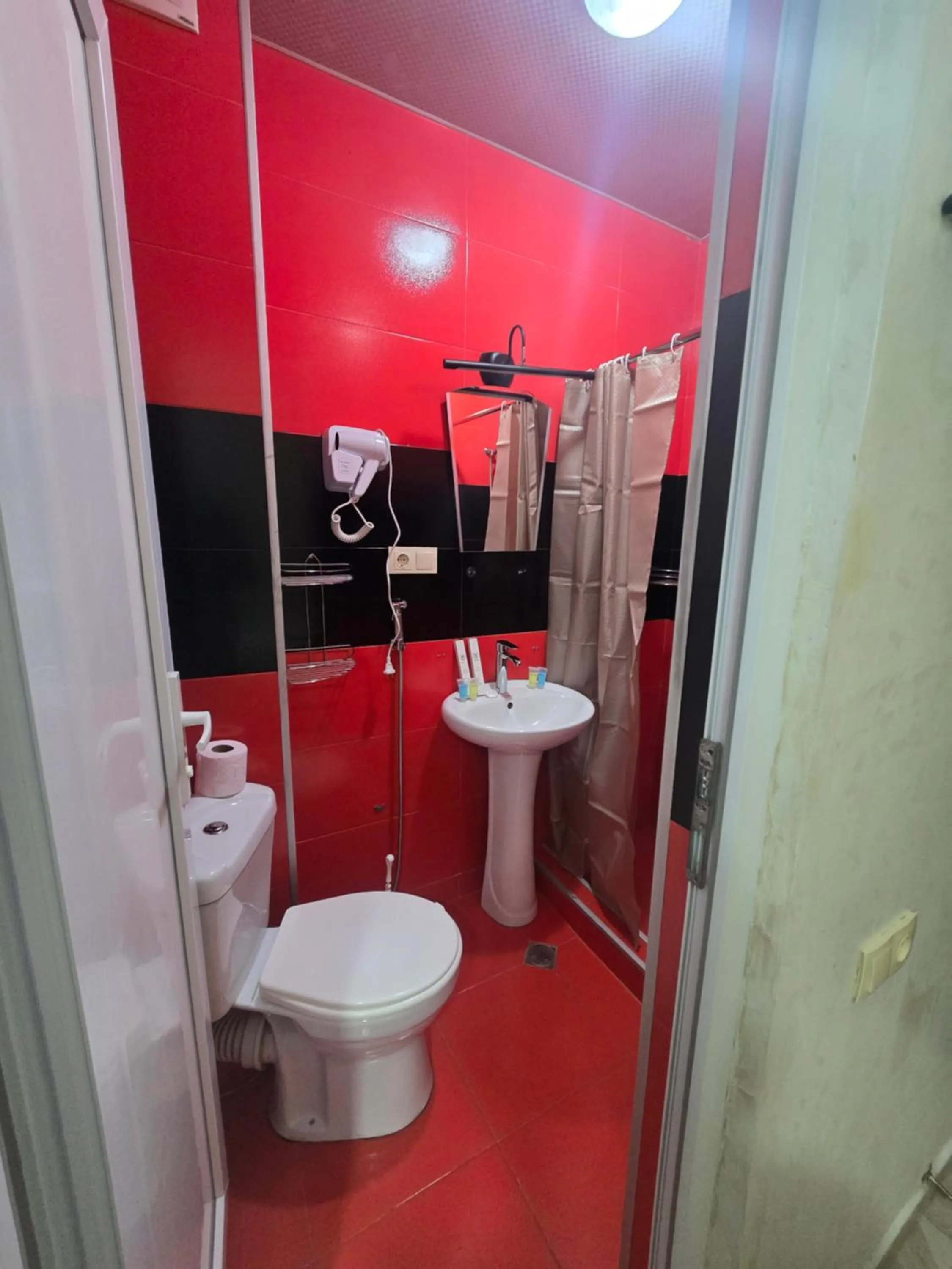 Toilet in Batumi Inn Hotel