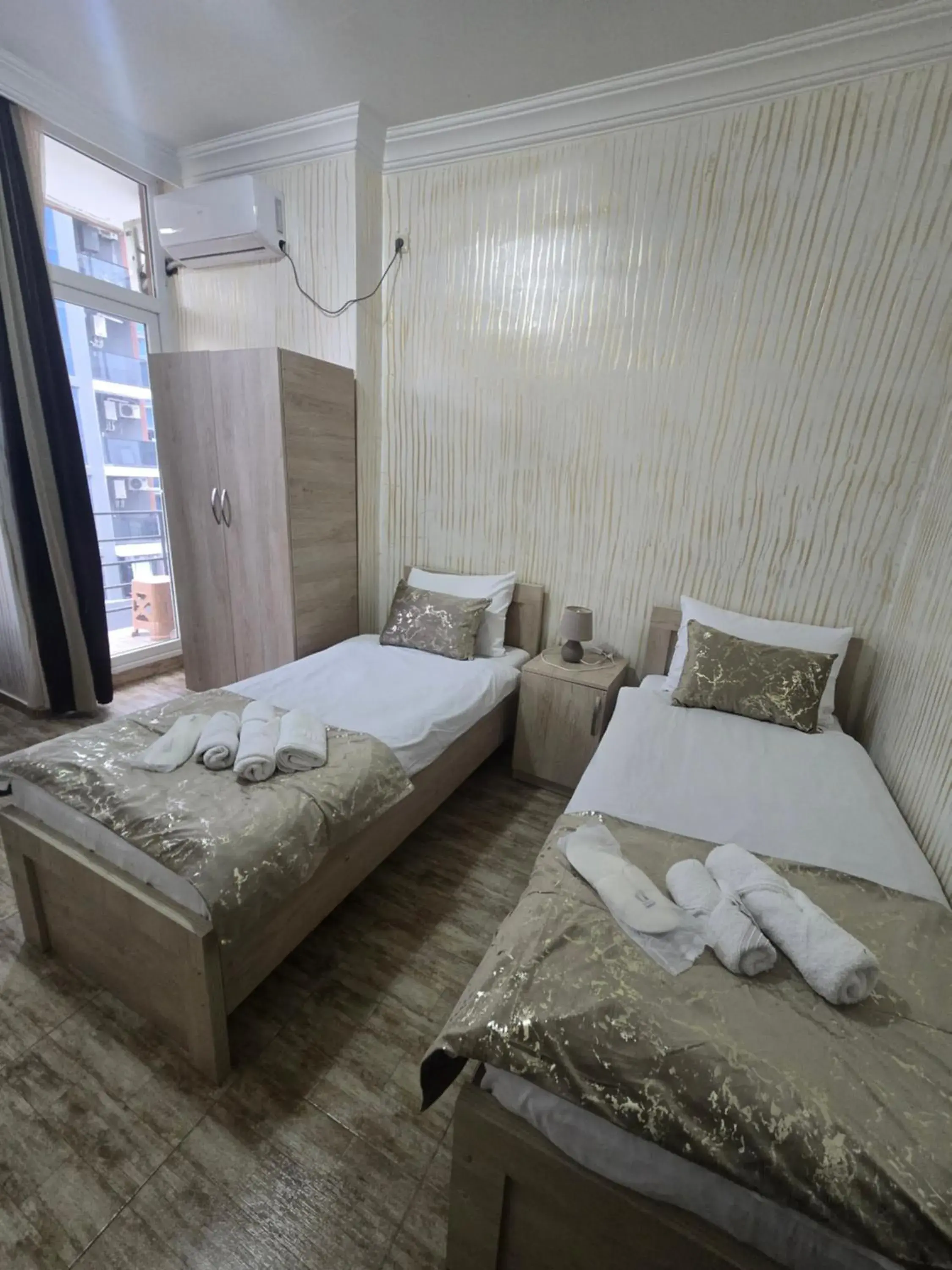 Twin Room with City View - single occupancy in Batumi Inn Hotel Twin Room with City View - single occupancy in Batumi Inn Hotel