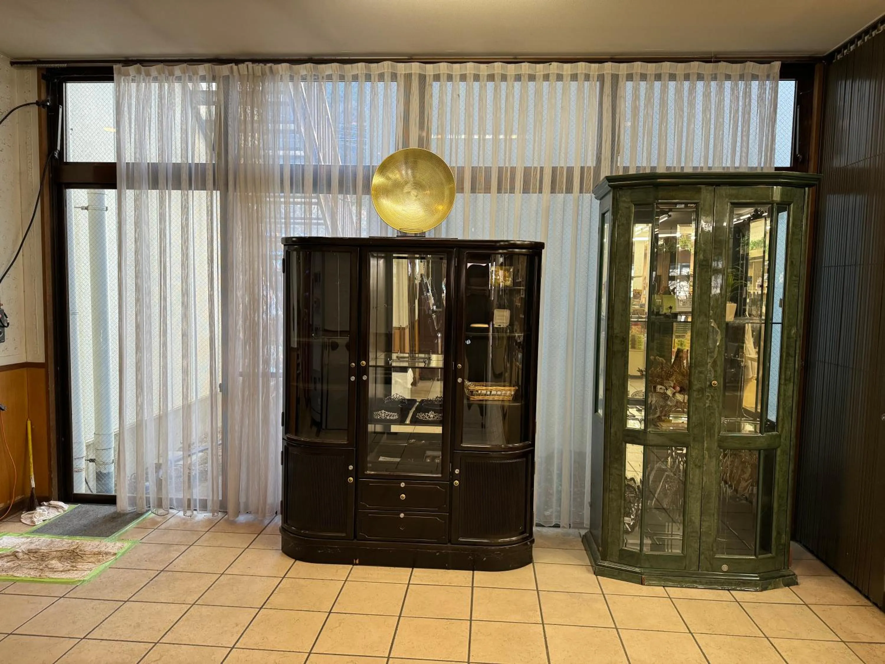 Decorative detail in Ashiwada Hotel