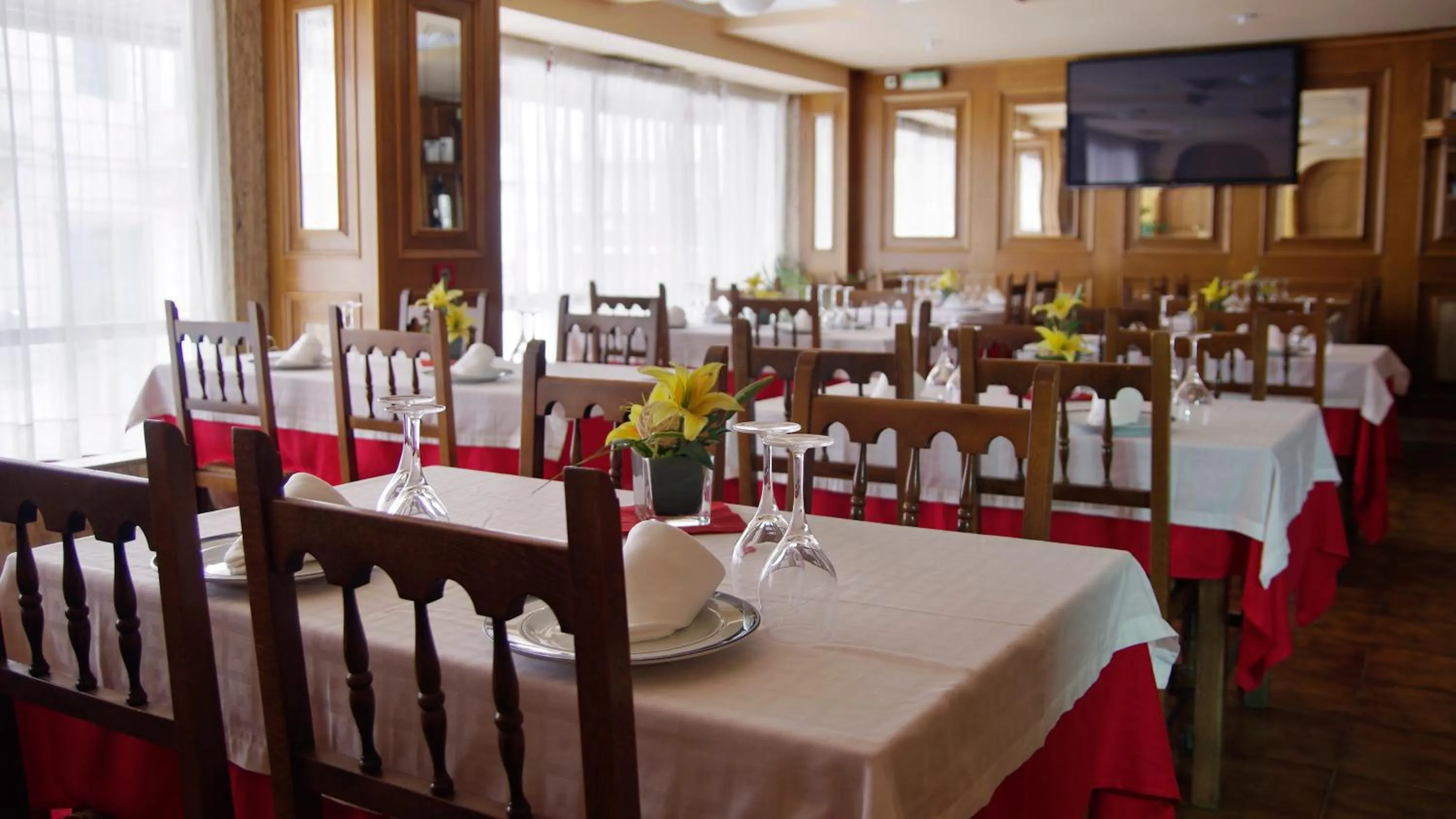 Restaurant/places to eat in Hotel City Express Comercio