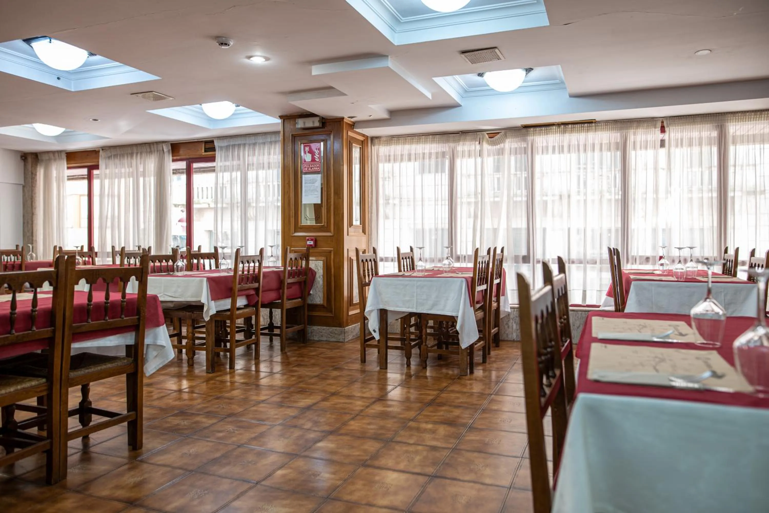 Restaurant/places to eat in Hotel City Express Comercio