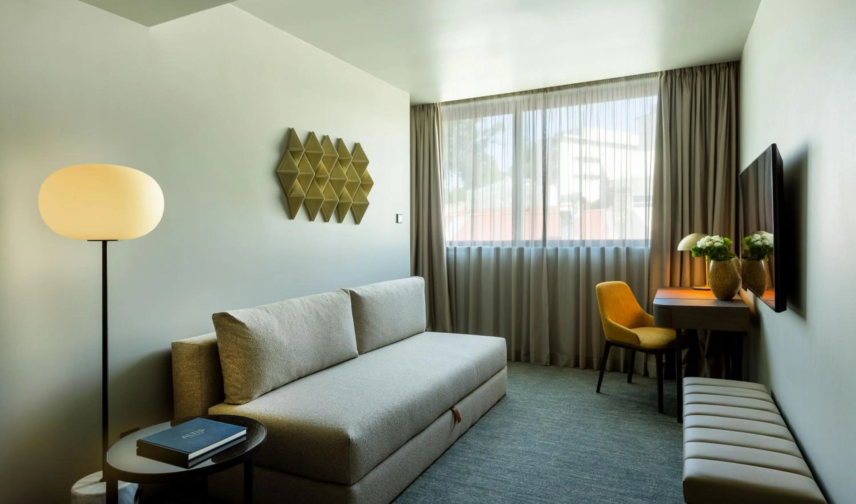 Living room in Altis Porto Hotel