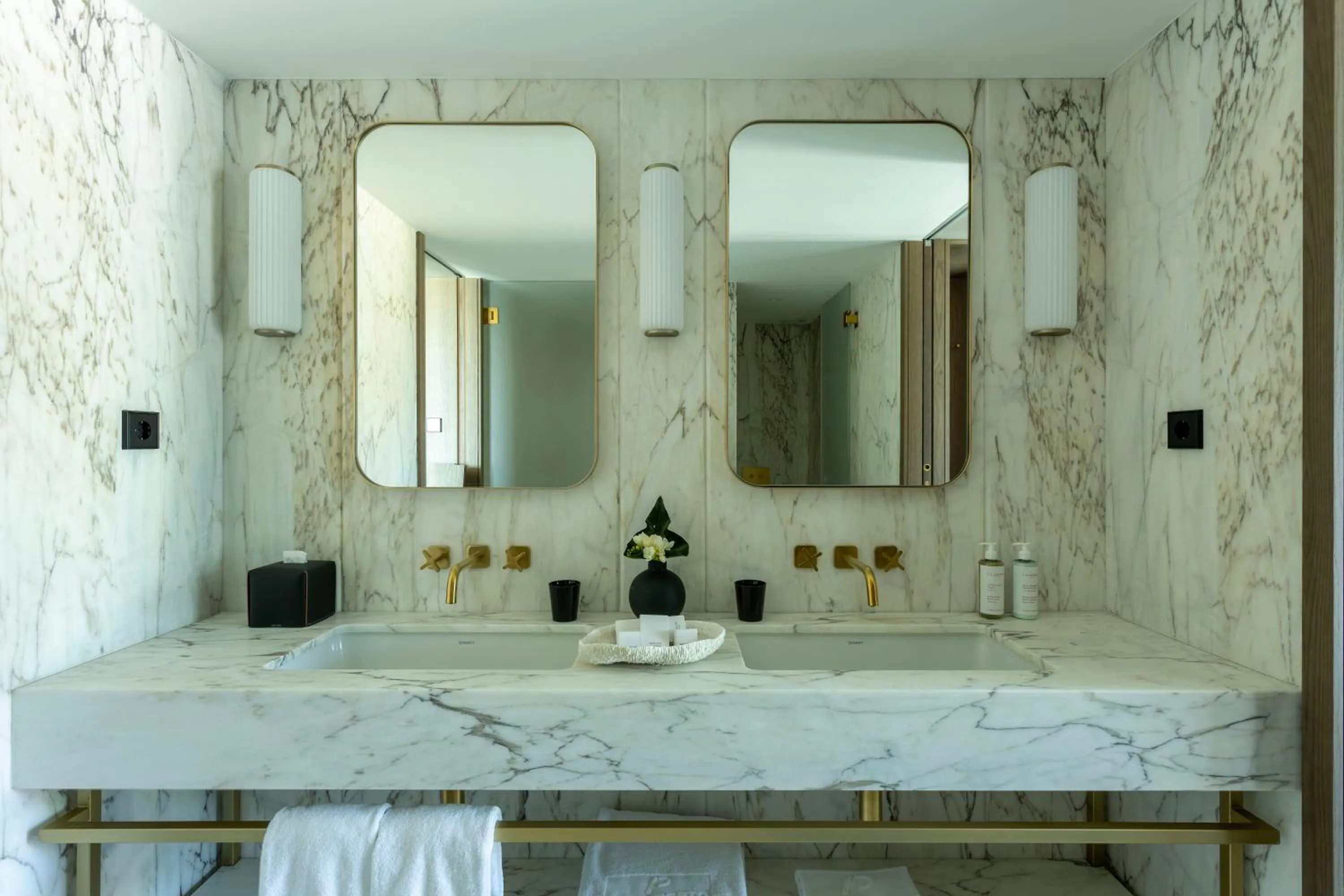 Bathroom in Altis Porto Hotel, a member of Preferred Hotels & Resorts- LVX