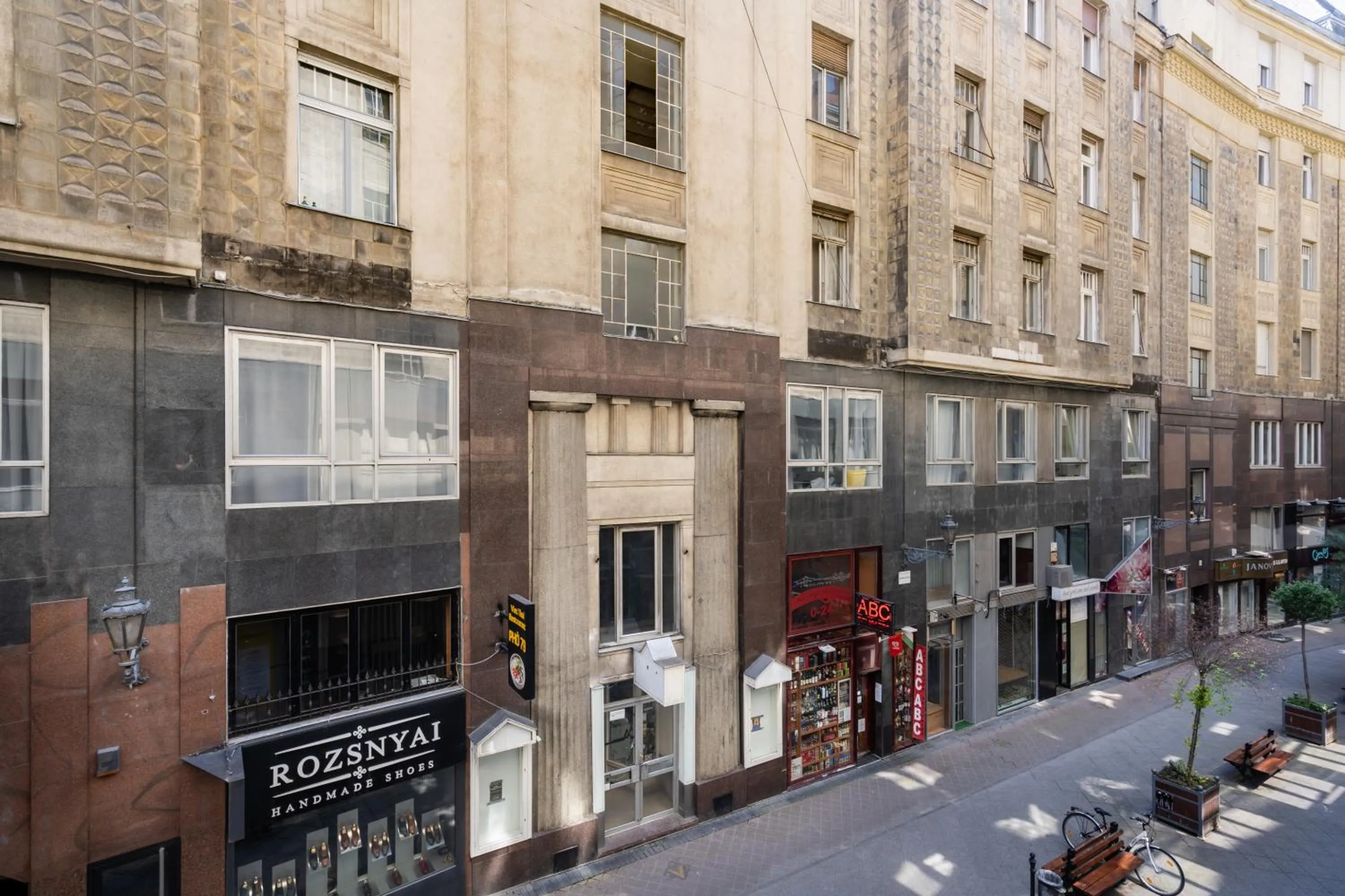 Neighbourhood in Vaci Loft Suites