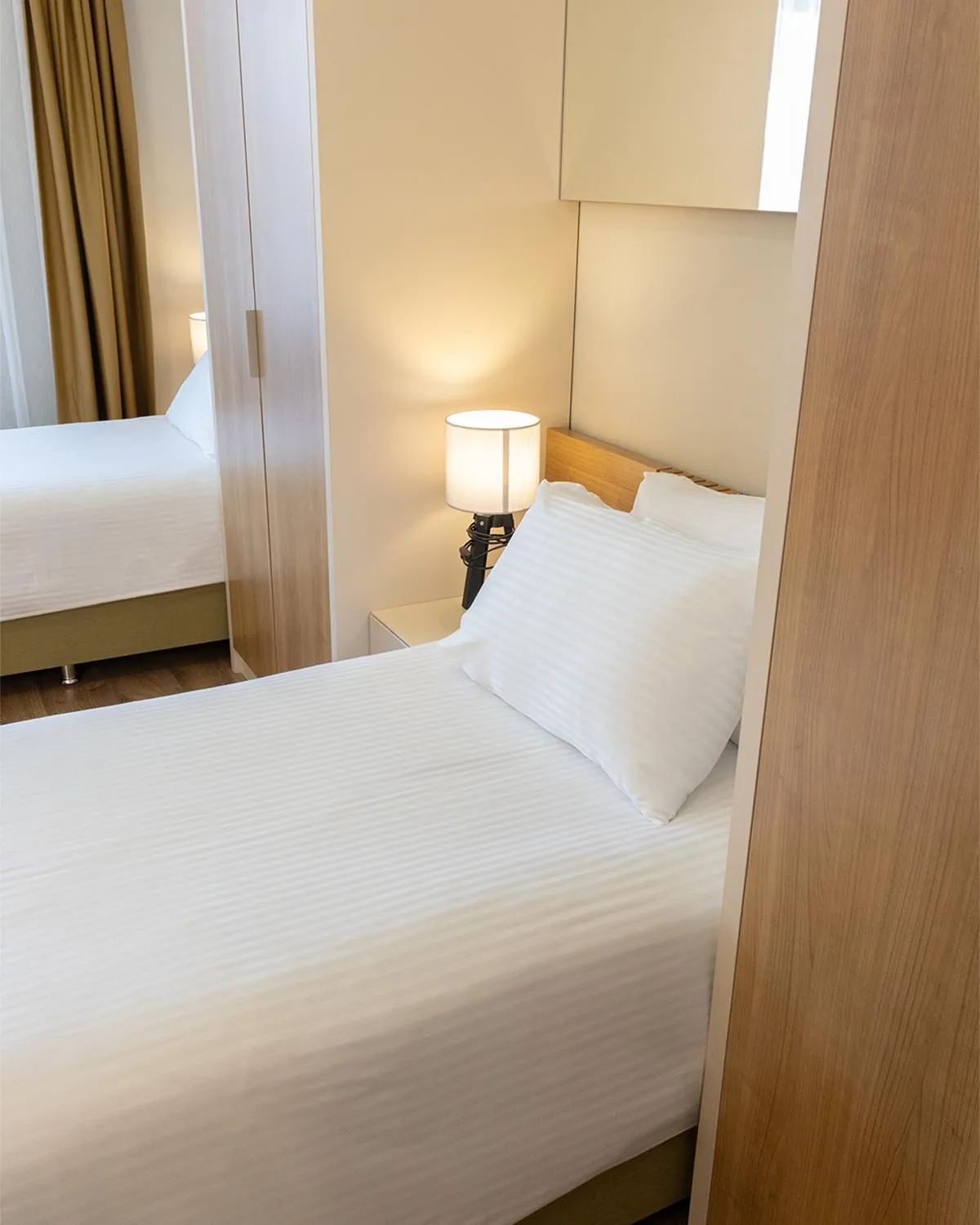 Bed in Frezya - Exclusively Woman