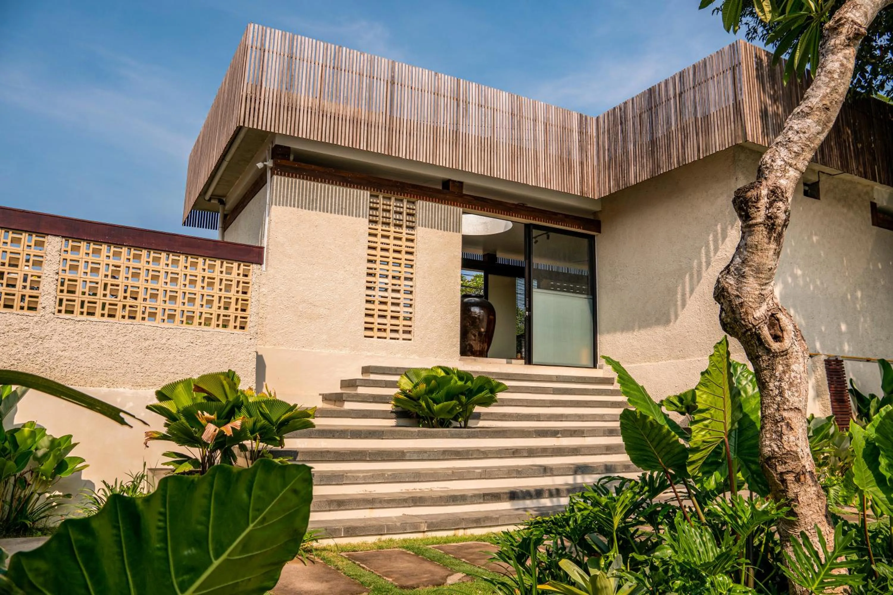 Tut Winten a Tranquil Living Villa Ubud