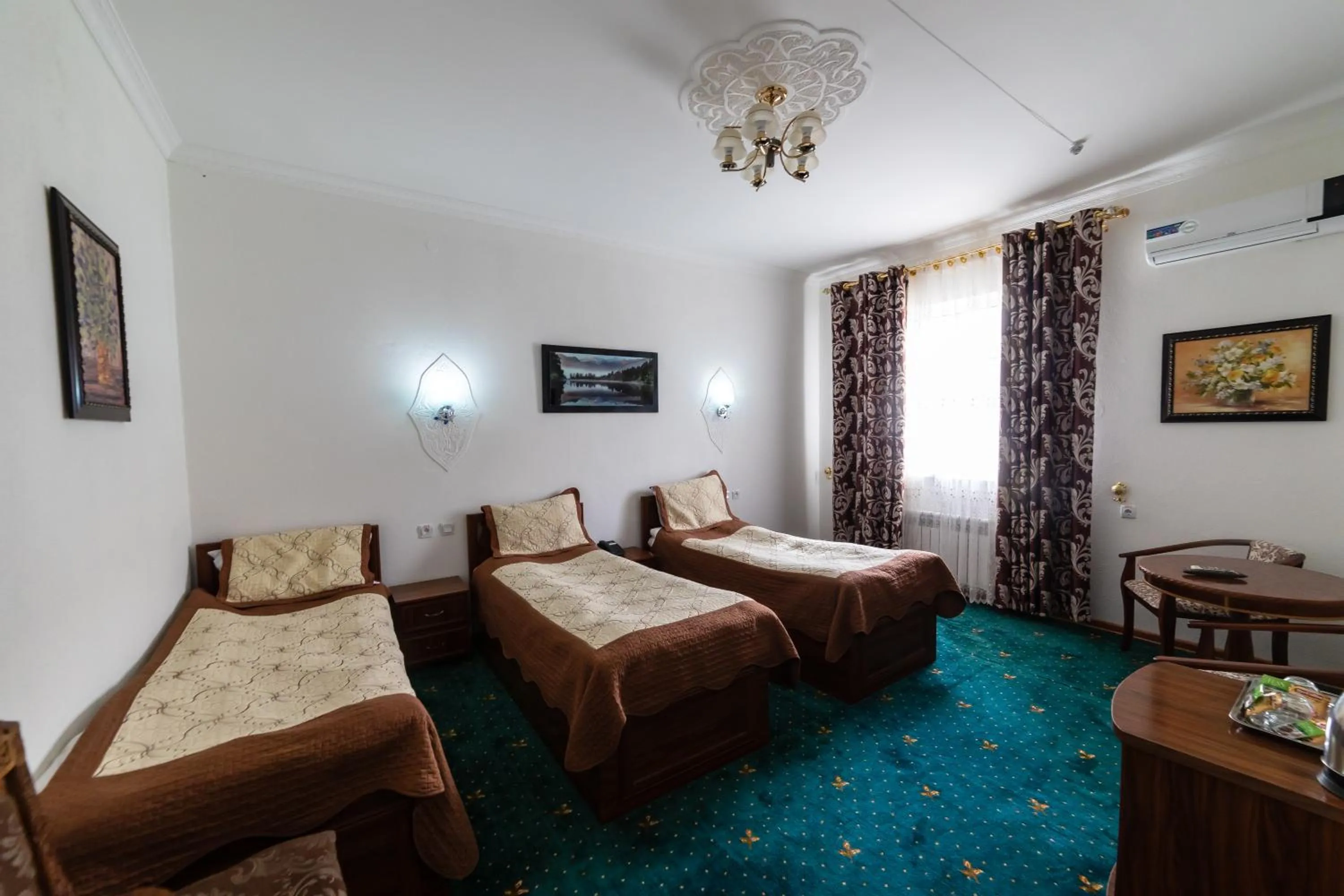 Bed in Qibla Tozabog