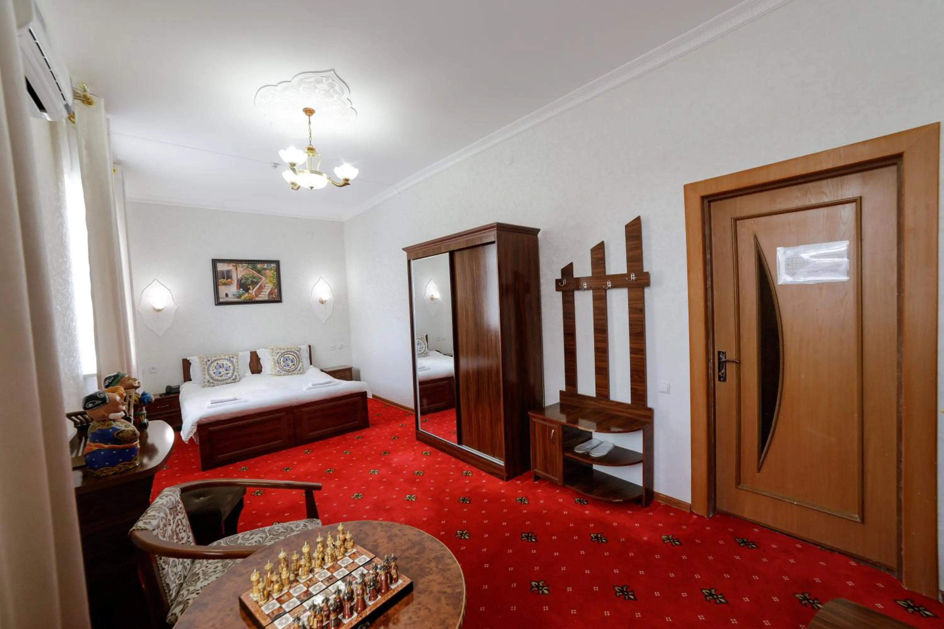 Bed in Qibla Tozabog