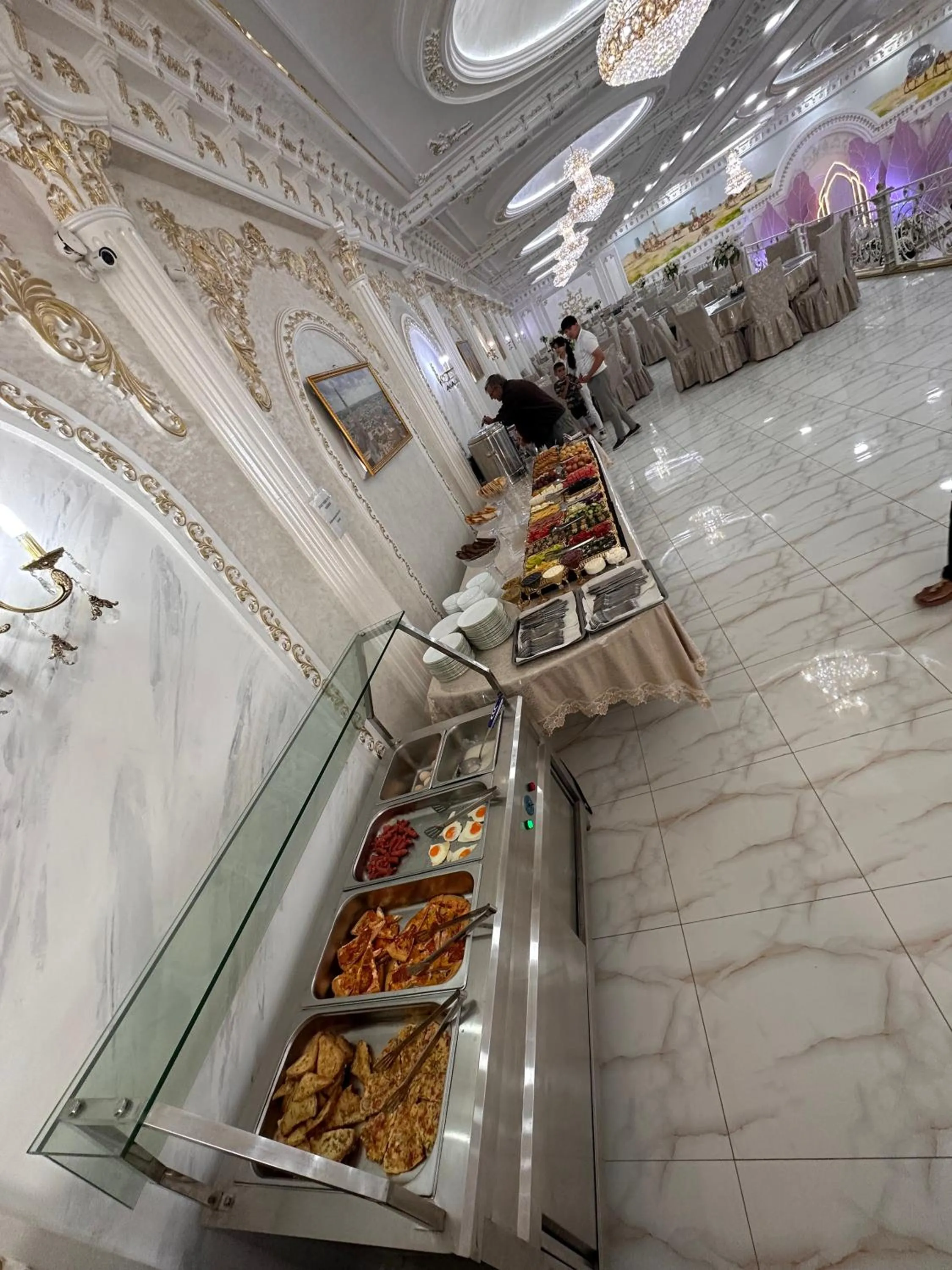 Restaurant/places to eat in Qibla Tozabog