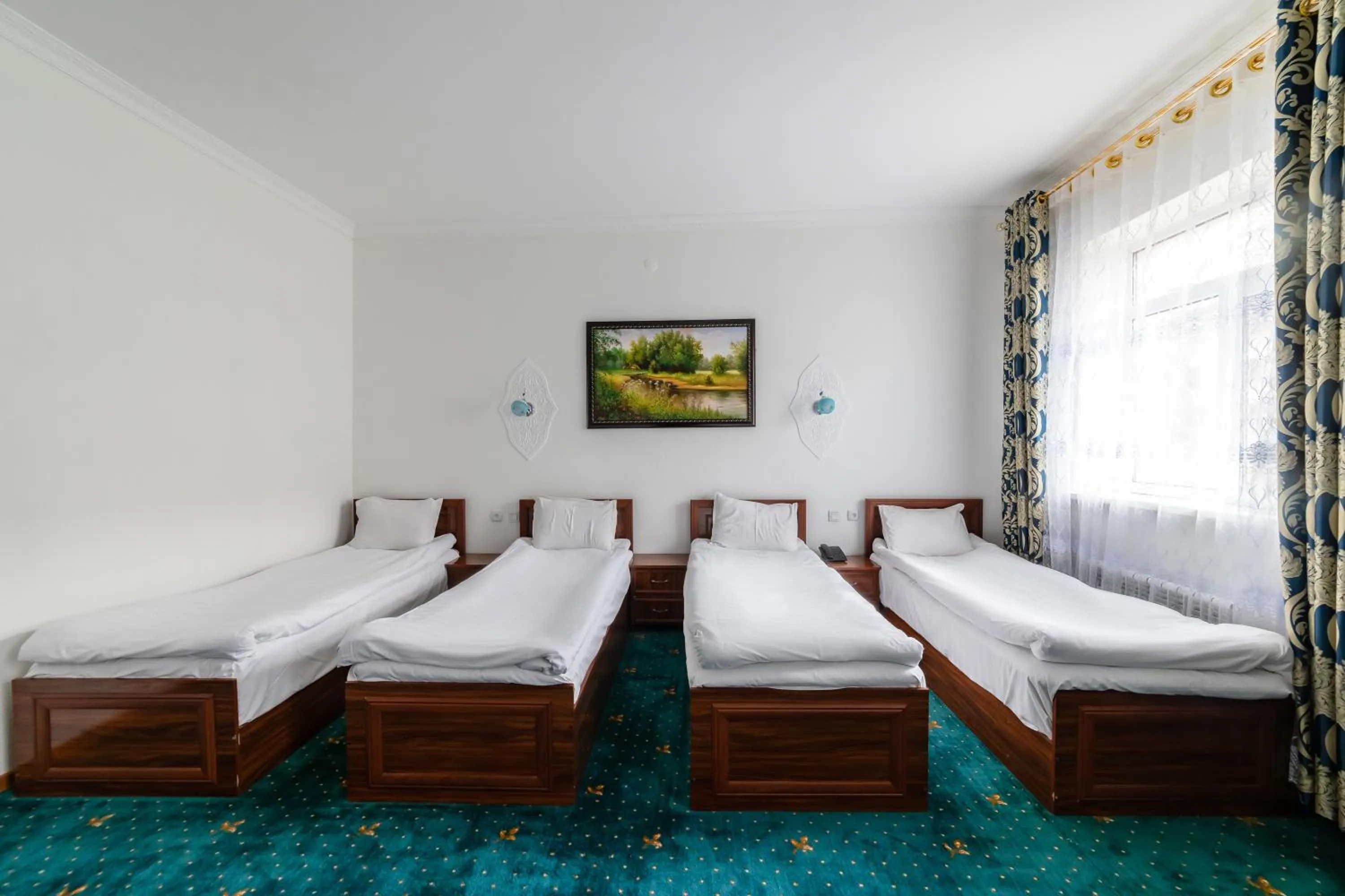 Bed in Qibla Tozabog