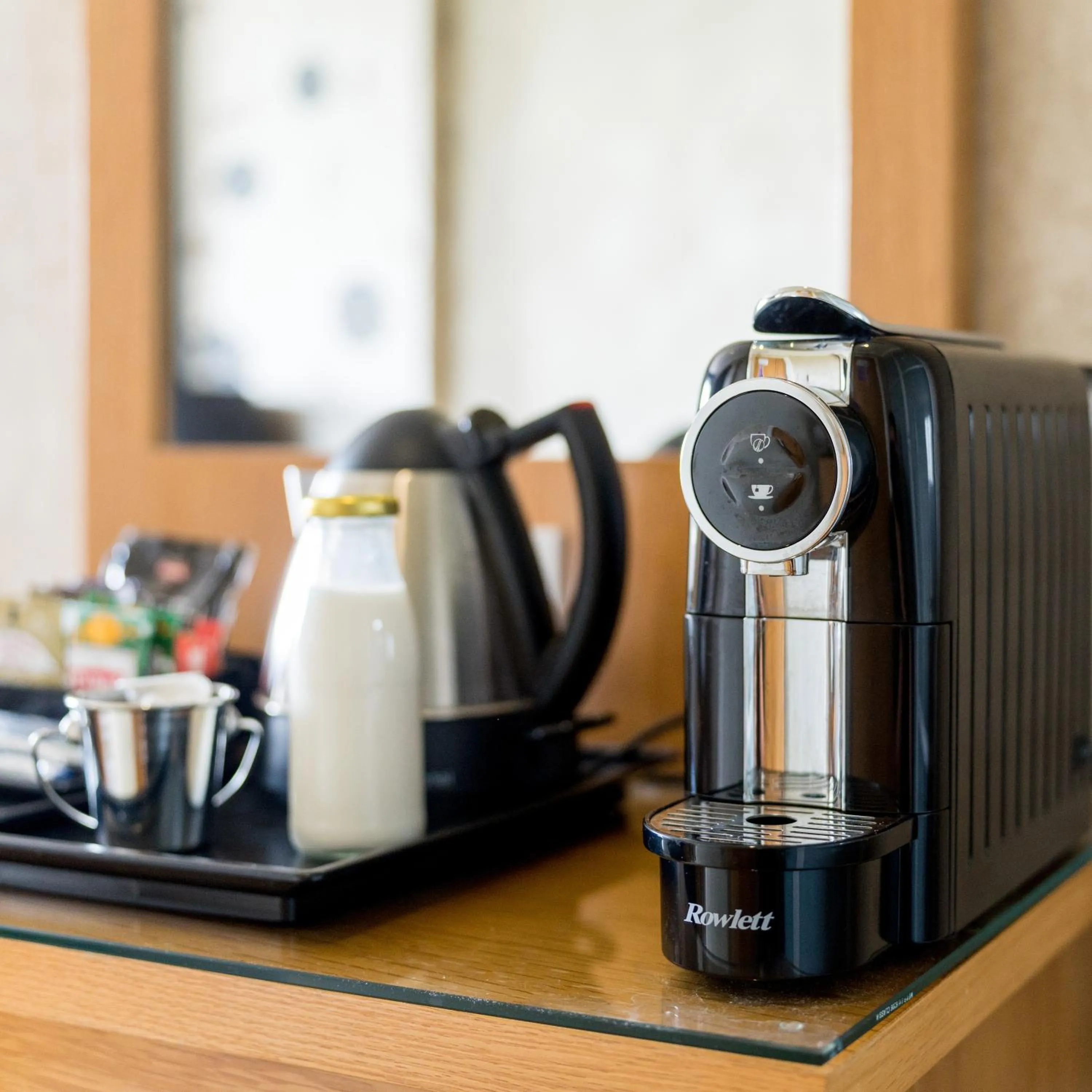 Coffee/tea facilities in The Plough Inn
