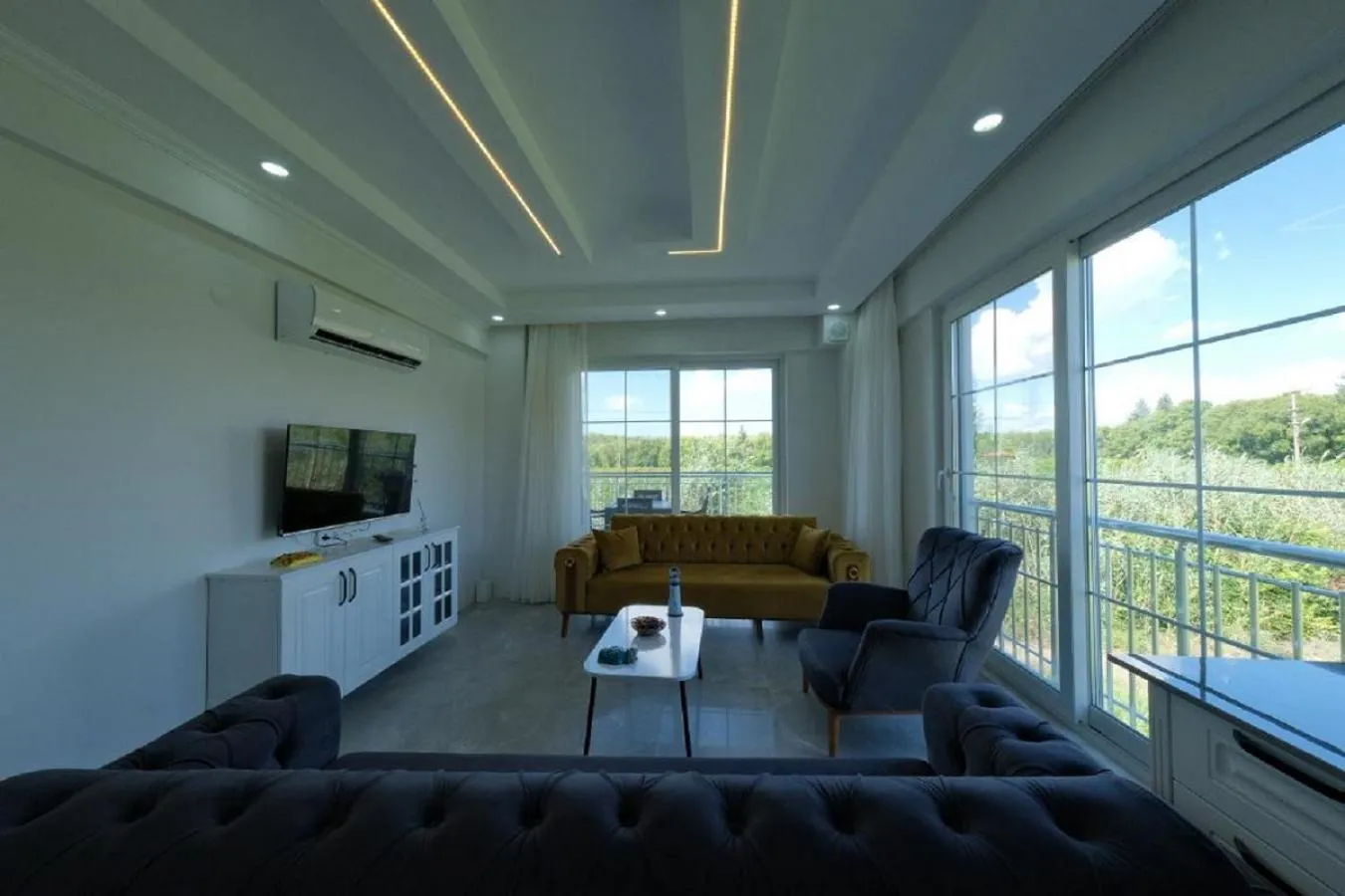 TV and multimedia in The Dalaman Suites & Pansiyon Dalaman Airport 10 km