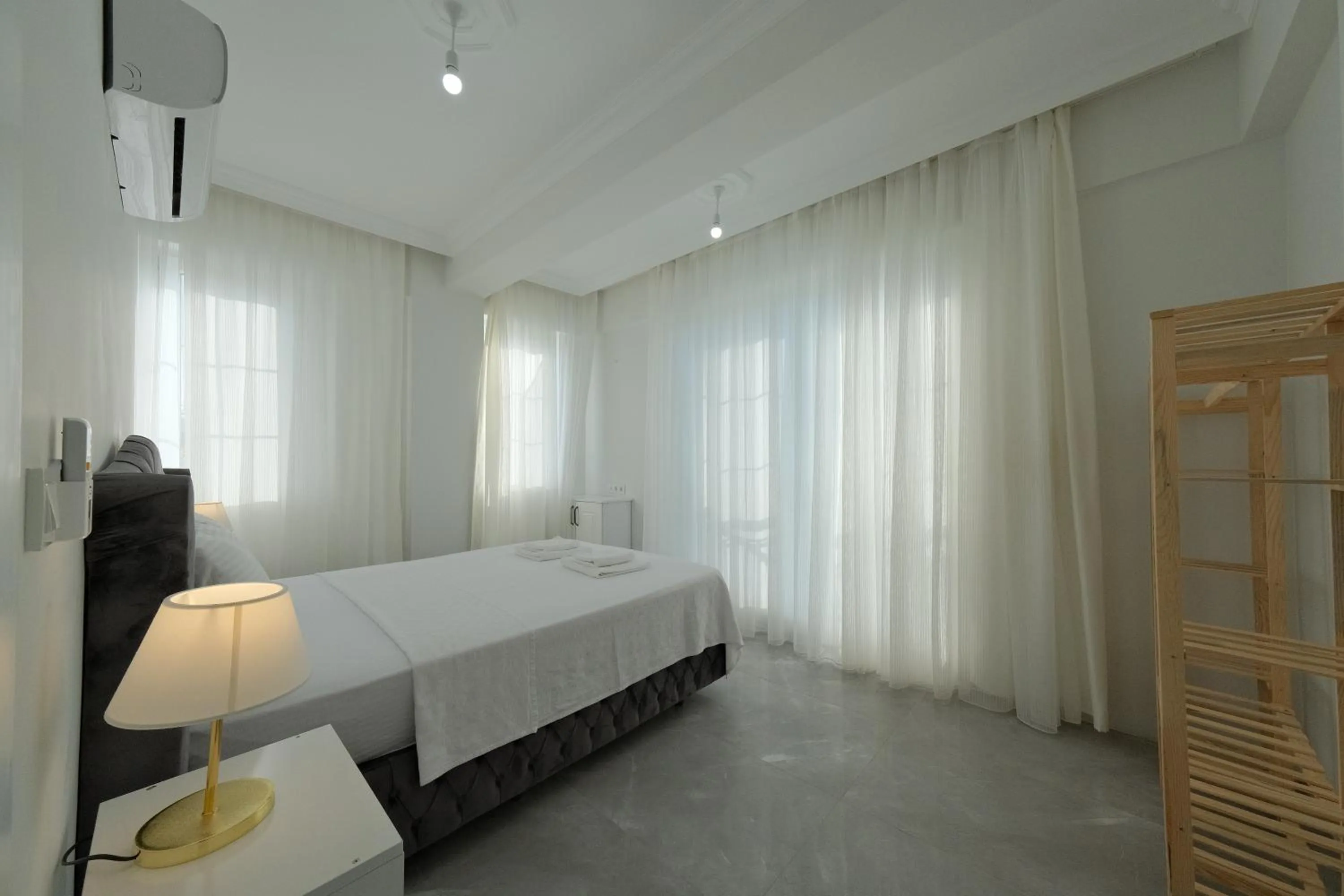 Bed in The Dalaman Suites & Pansiyon Dalaman Airport 10 km