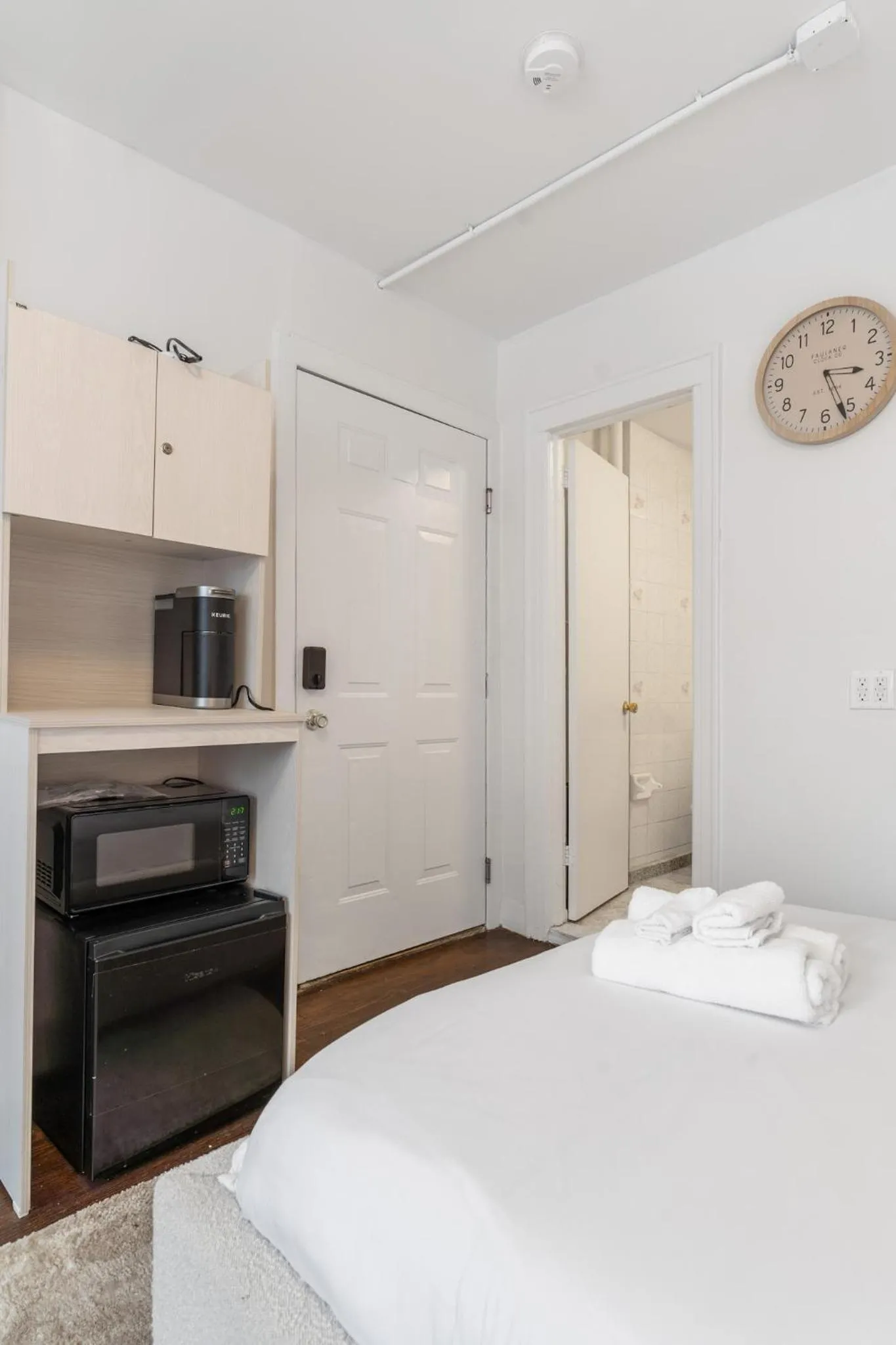 Bay Ridge ApartHotel