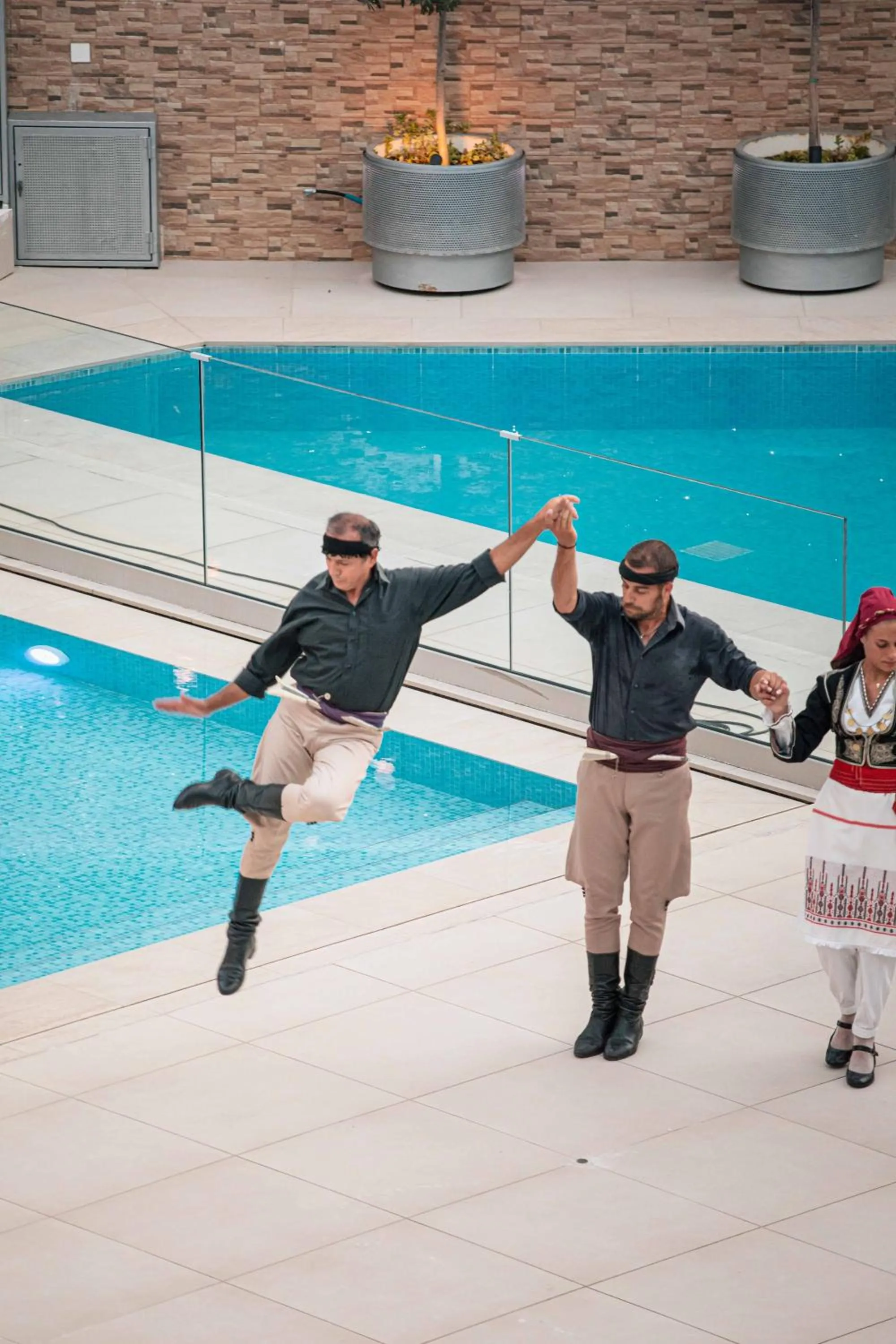 Evening entertainment in Bio Suites Hotel & Spa