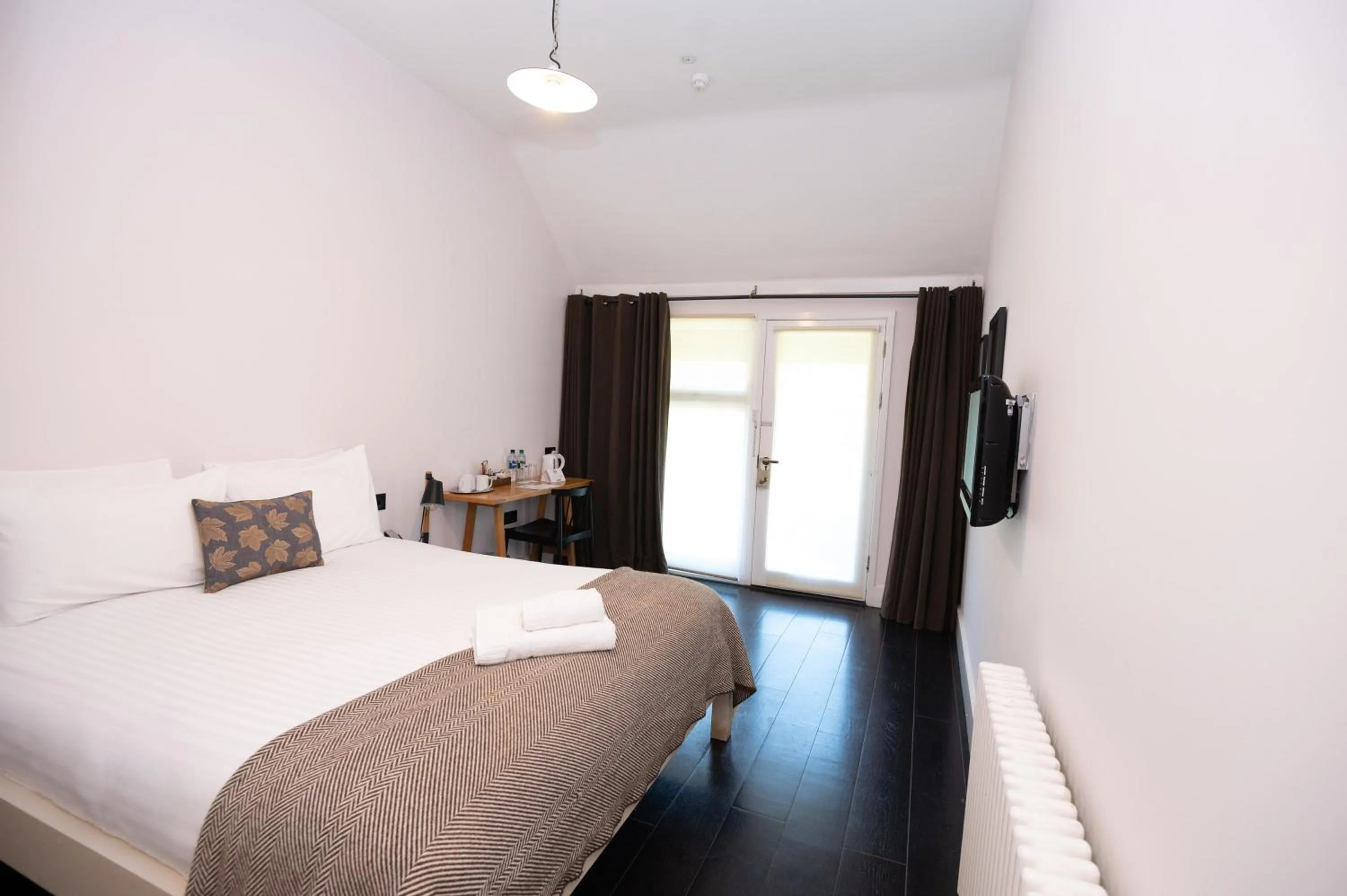 Bed in The Olde Bell, BW Signature Collection